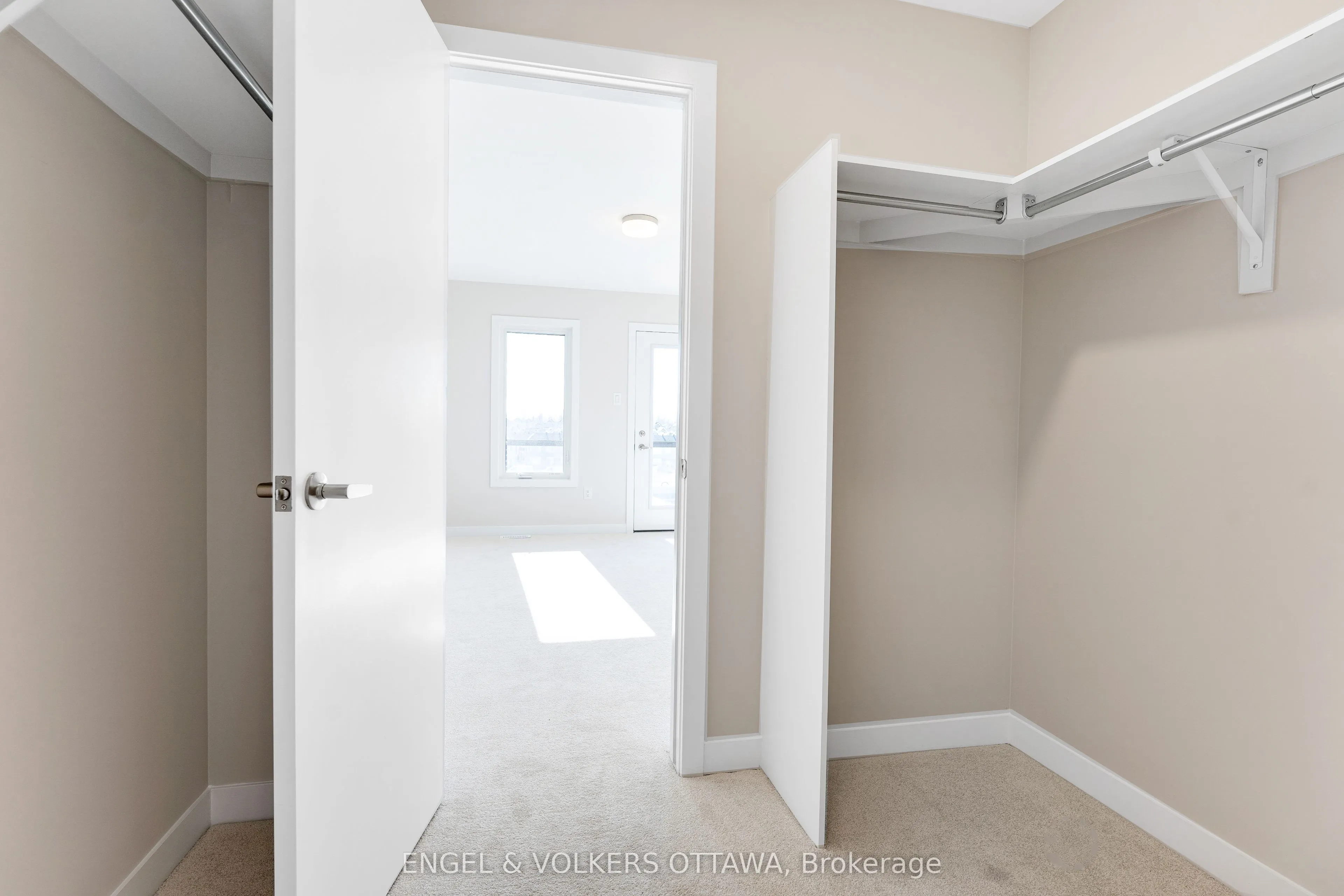 328 Catsfoot Walk