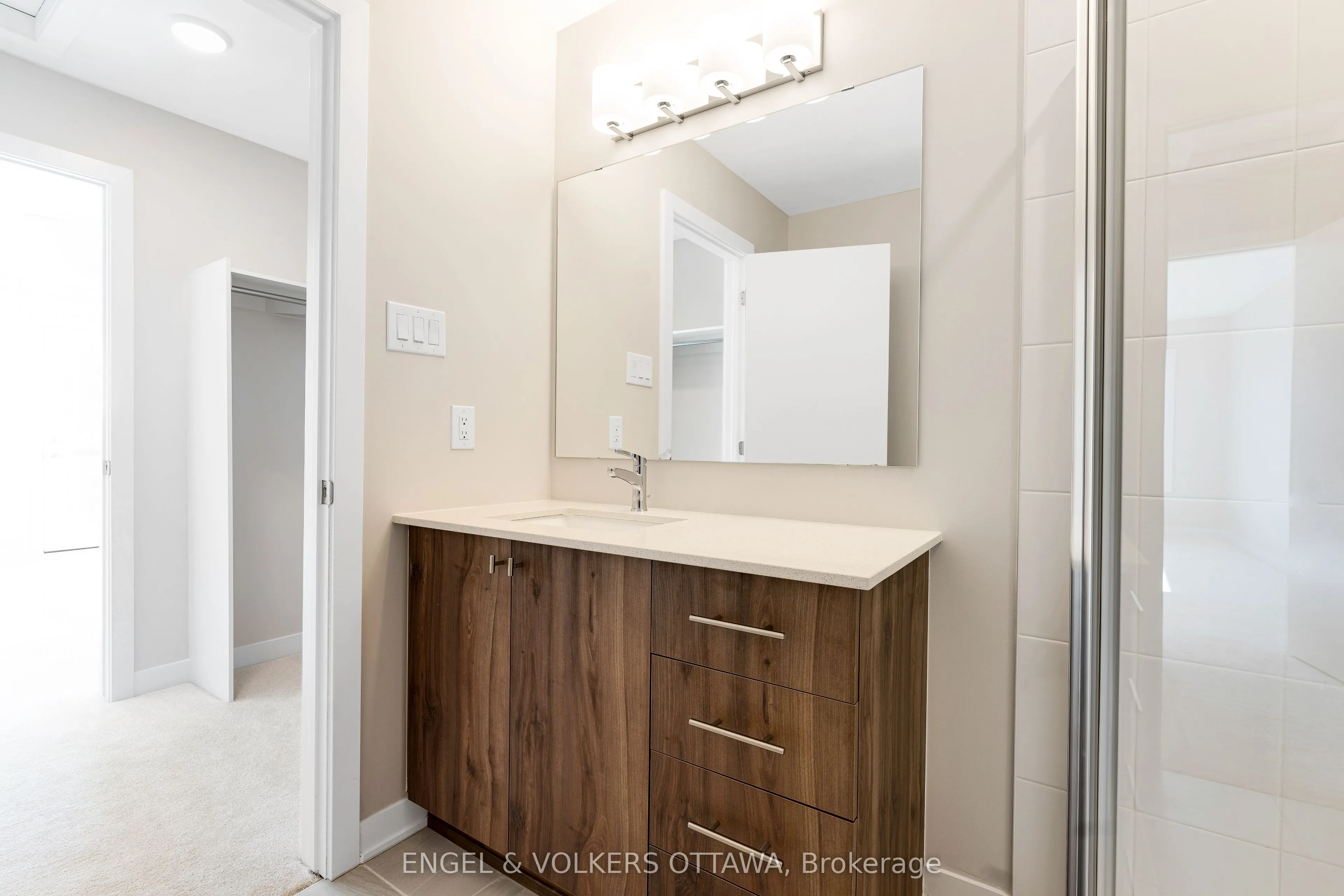 328 Catsfoot Walk