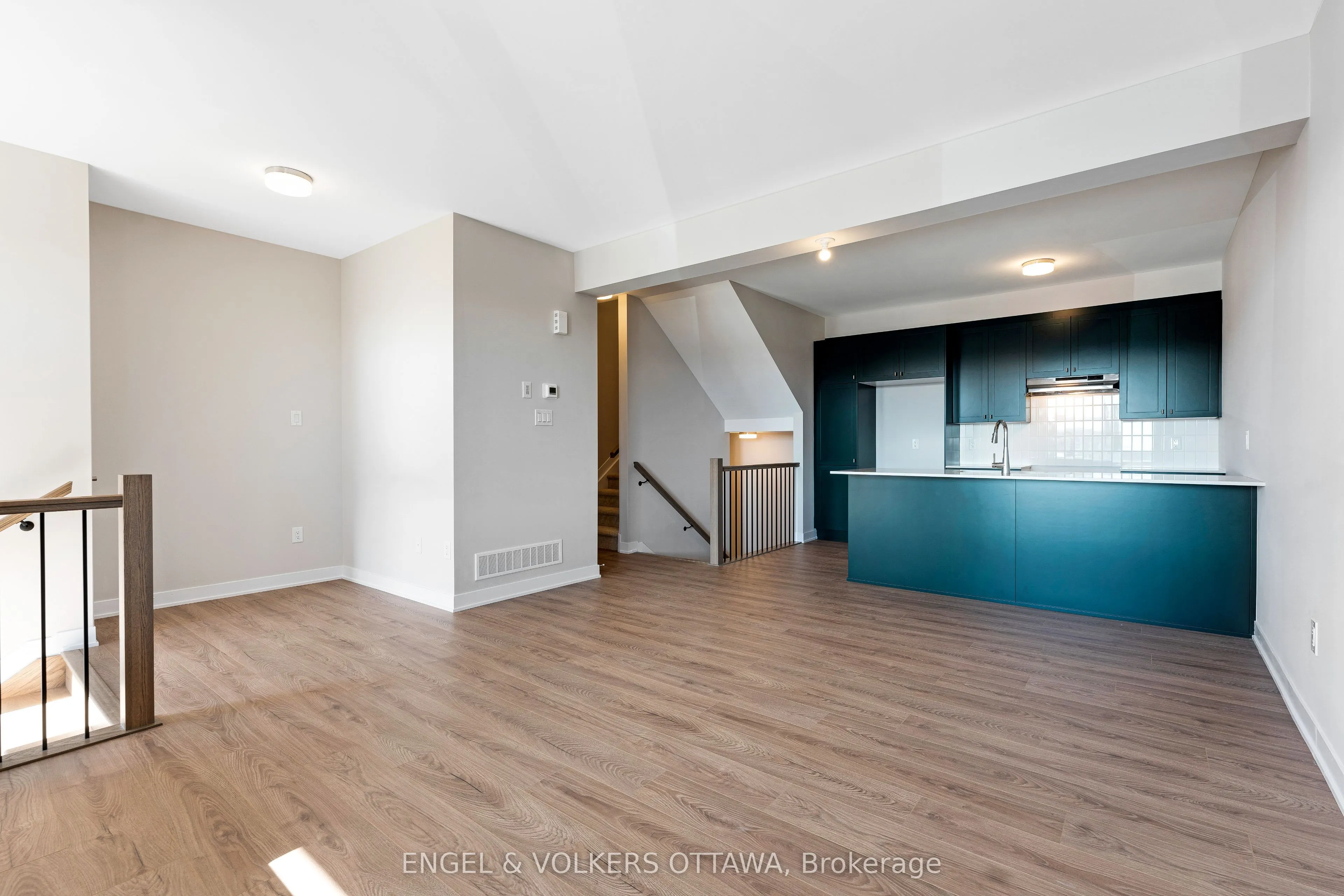 328 Catsfoot Walk