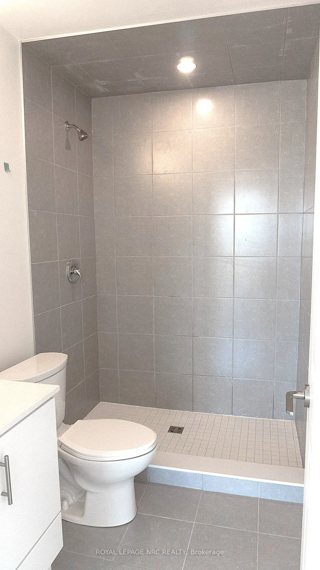 461 Green Road, #223
