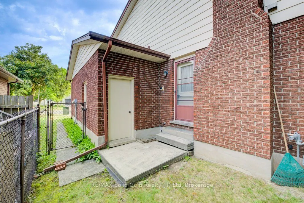 71 Ripley Crescent