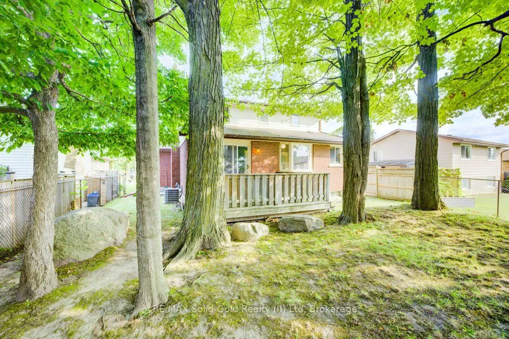 71 Ripley Crescent