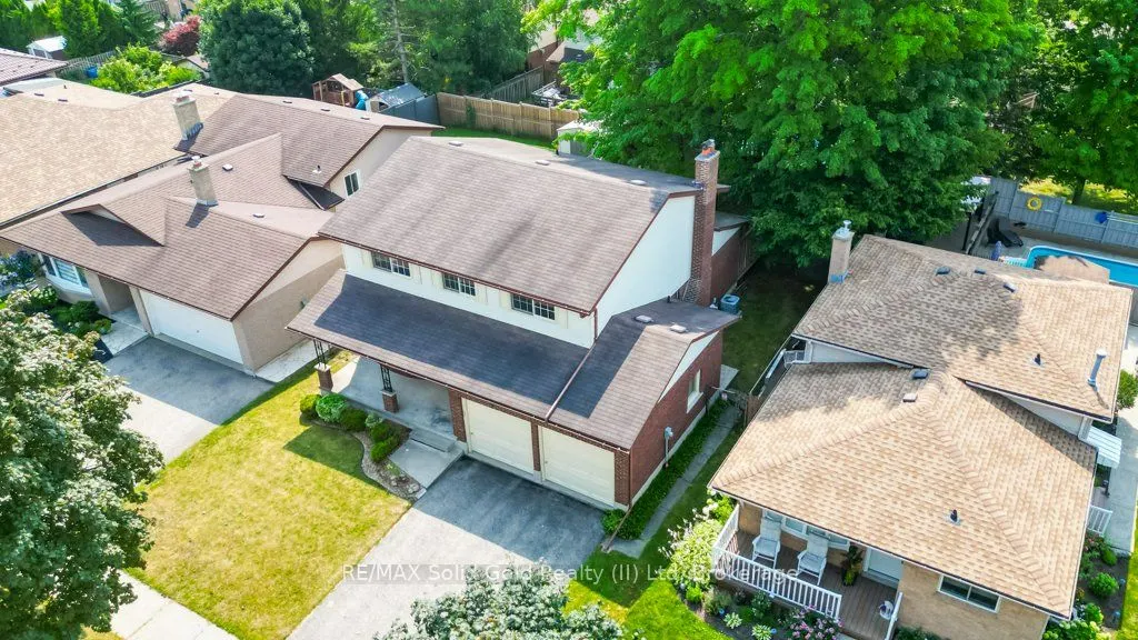 71 Ripley Crescent