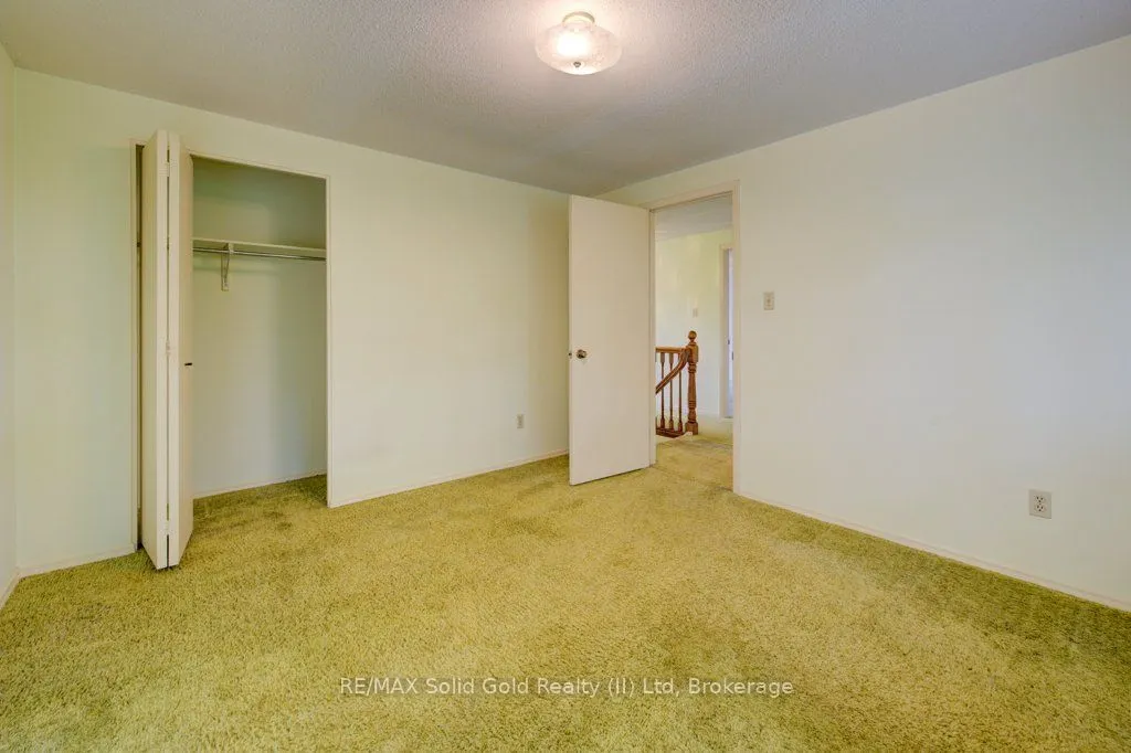 71 Ripley Crescent