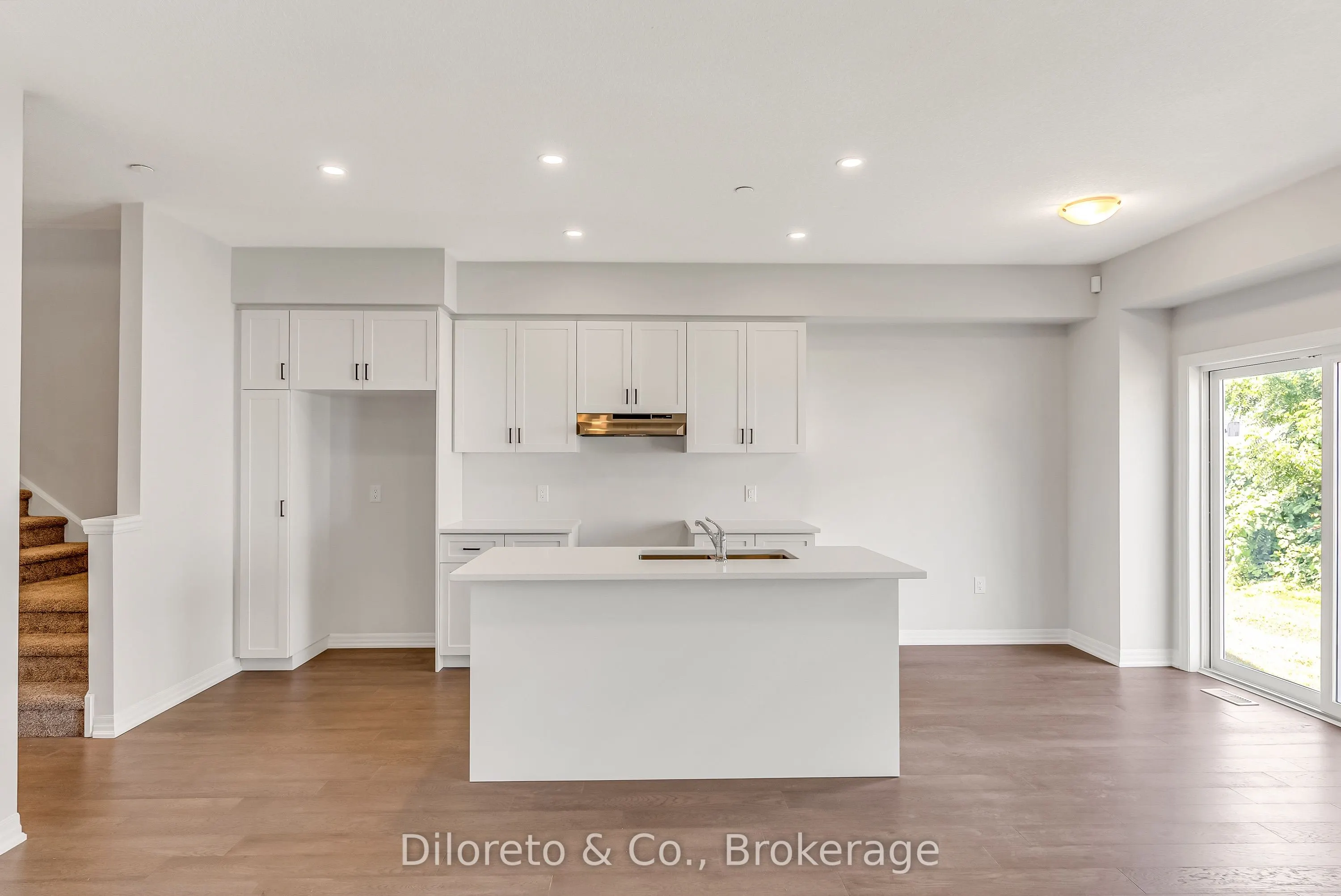 6 Bromley Drive