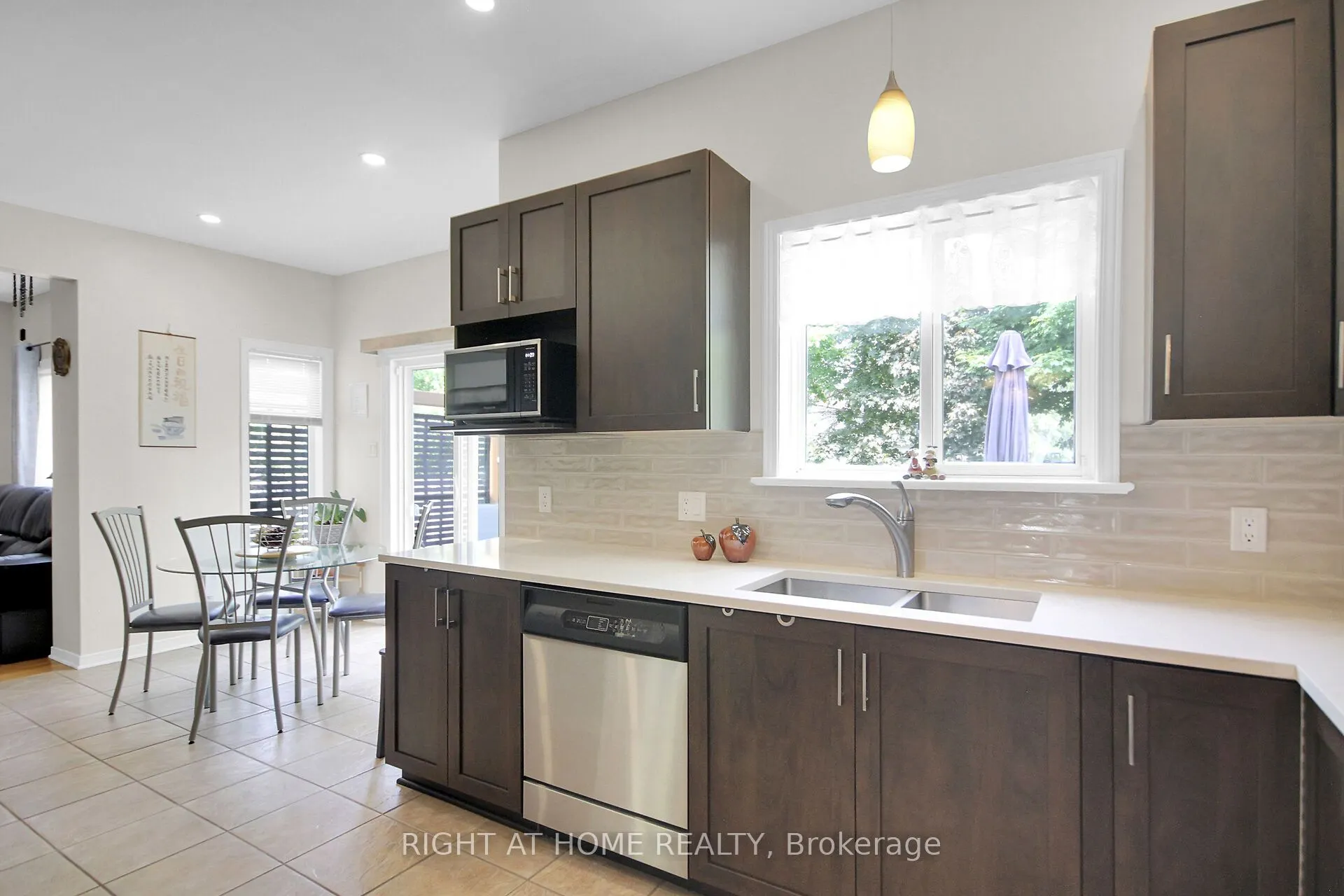 13 Sirocco Crescent