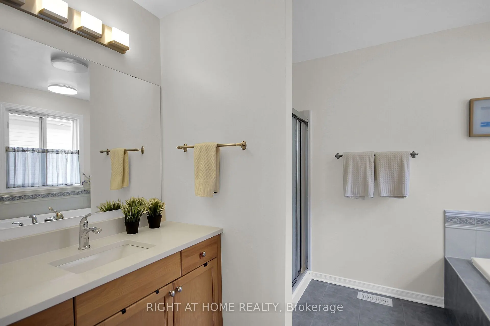 13 Sirocco Crescent