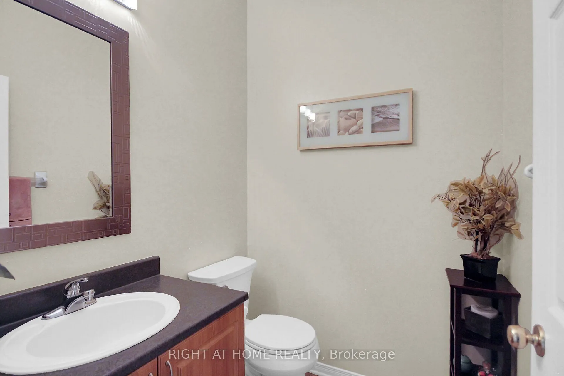 13 Sirocco Crescent