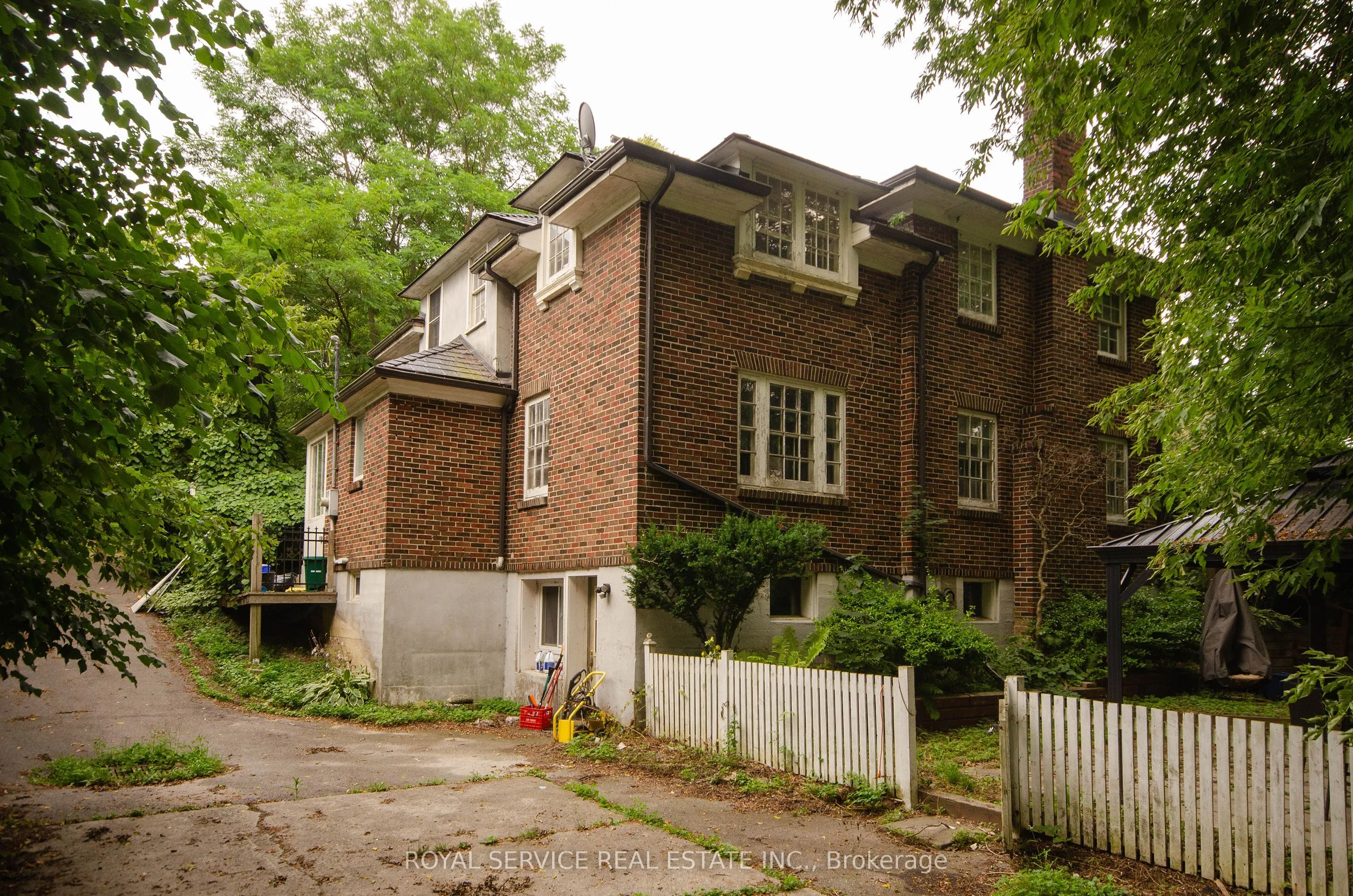 52 King Street