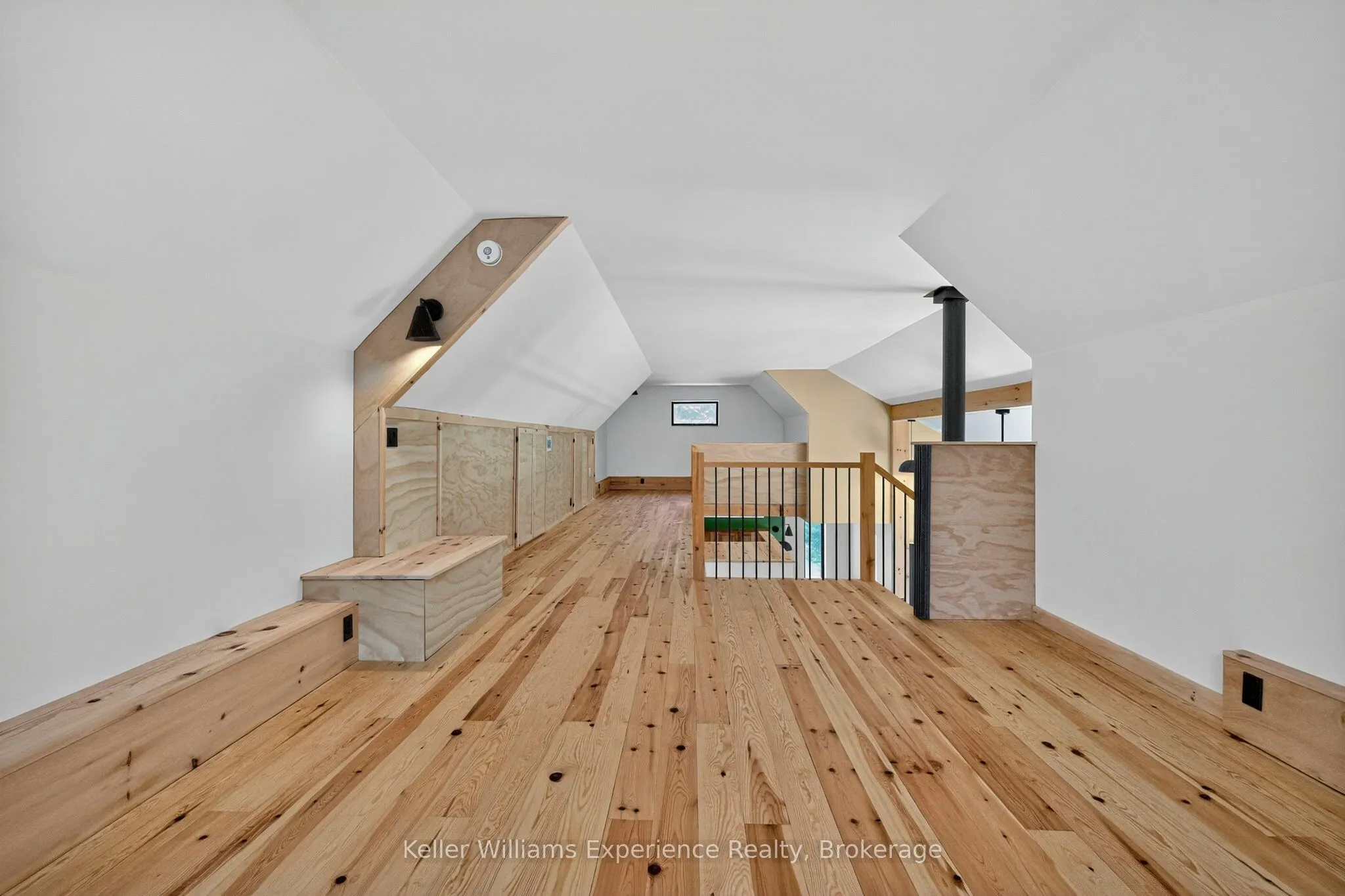 753 Honey Harbour Road