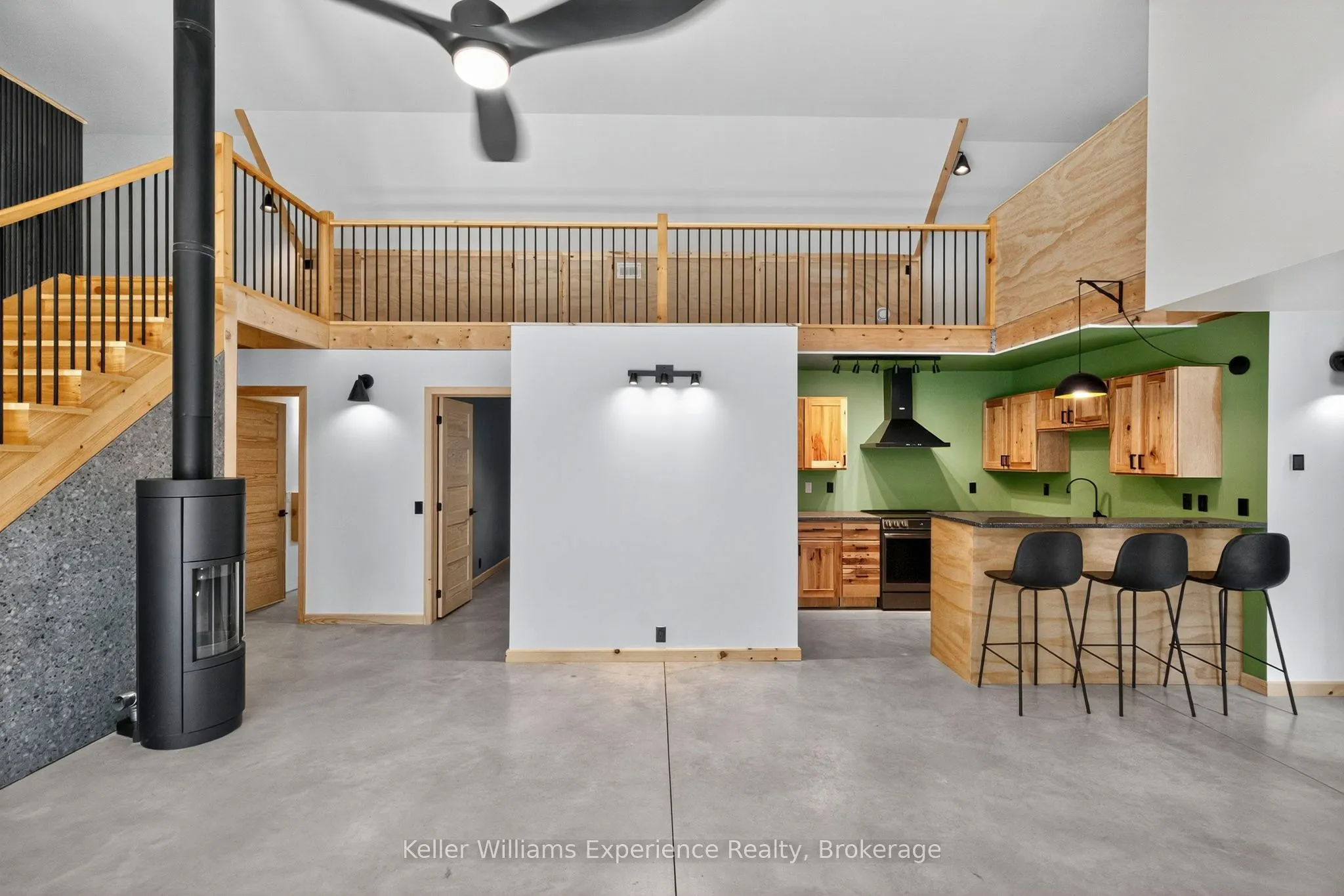 753 Honey Harbour Road