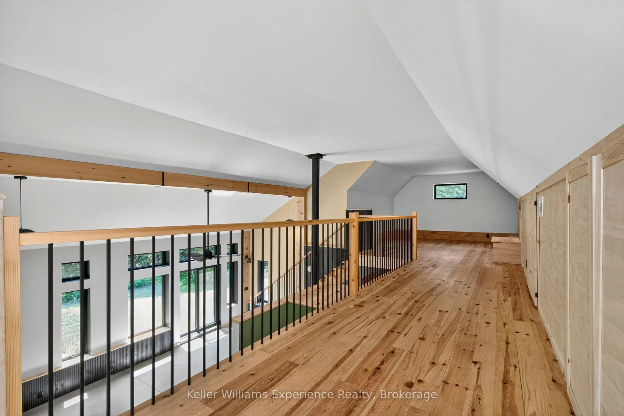 753 Honey Harbour Road