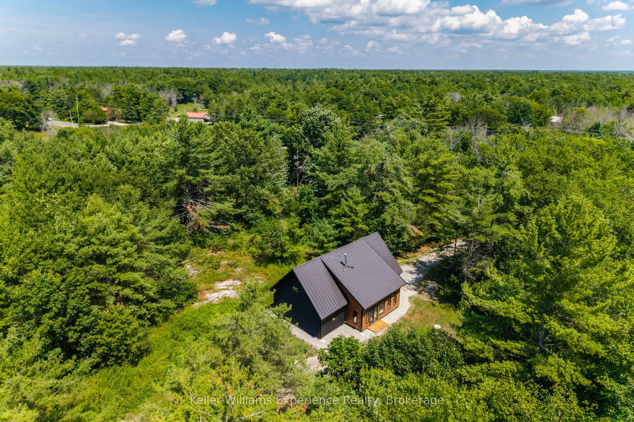 753 Honey Harbour Road