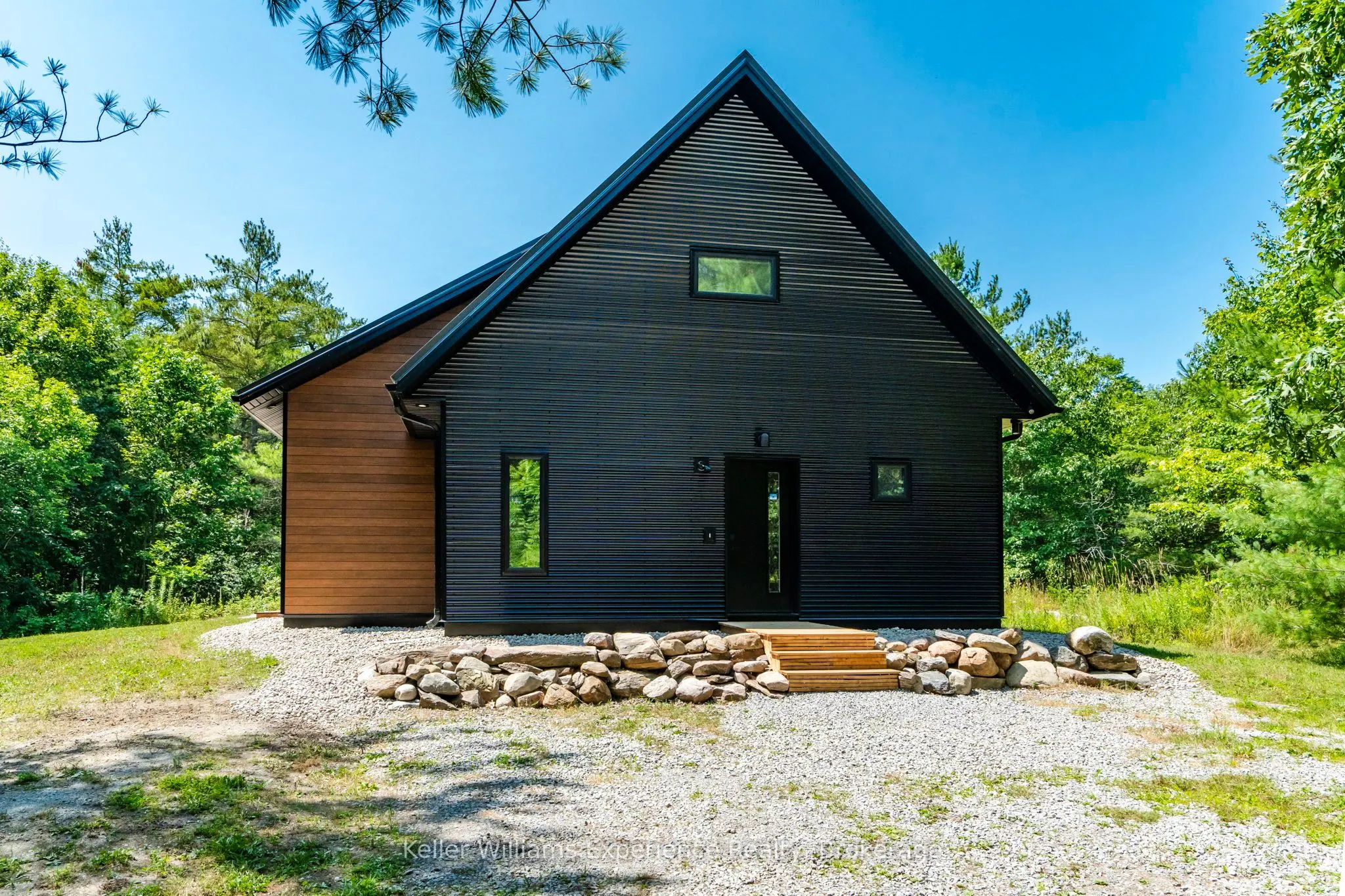 753 Honey Harbour Road