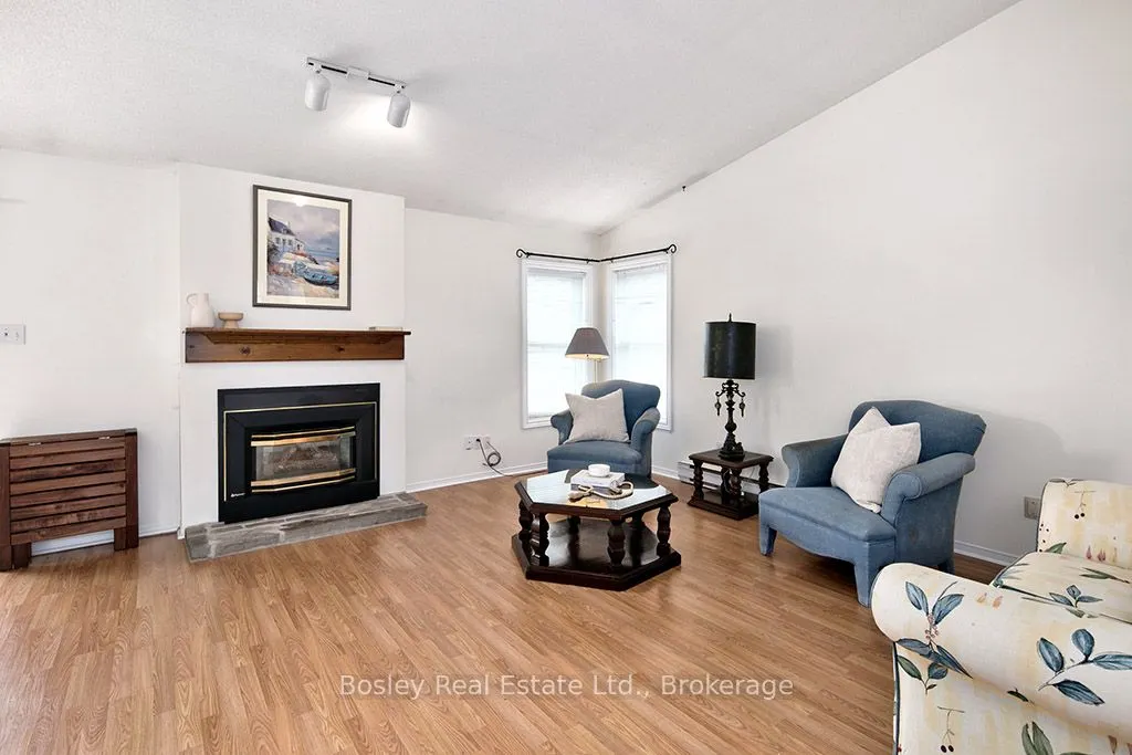 150 Victoria Street S, #131