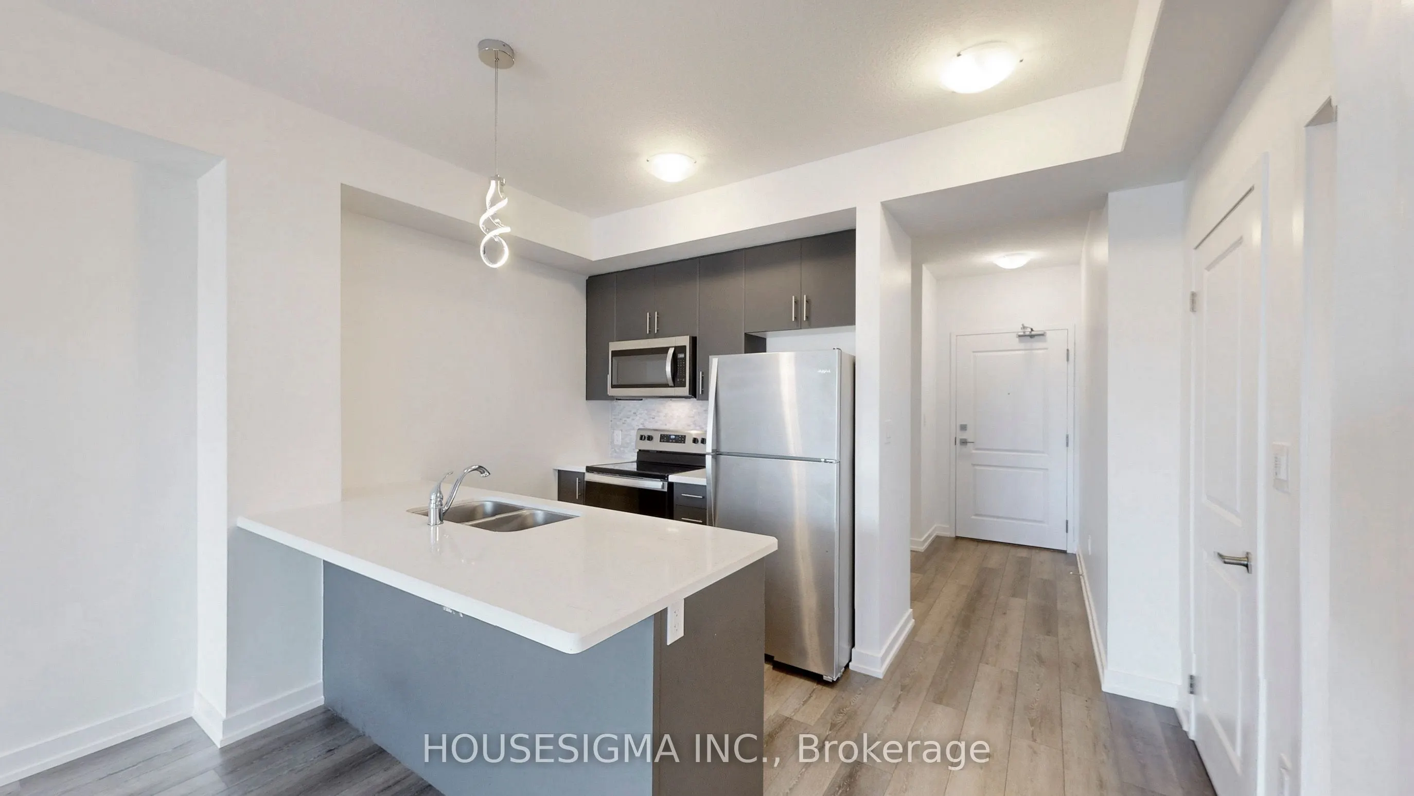 470 Dundas Street E, #606