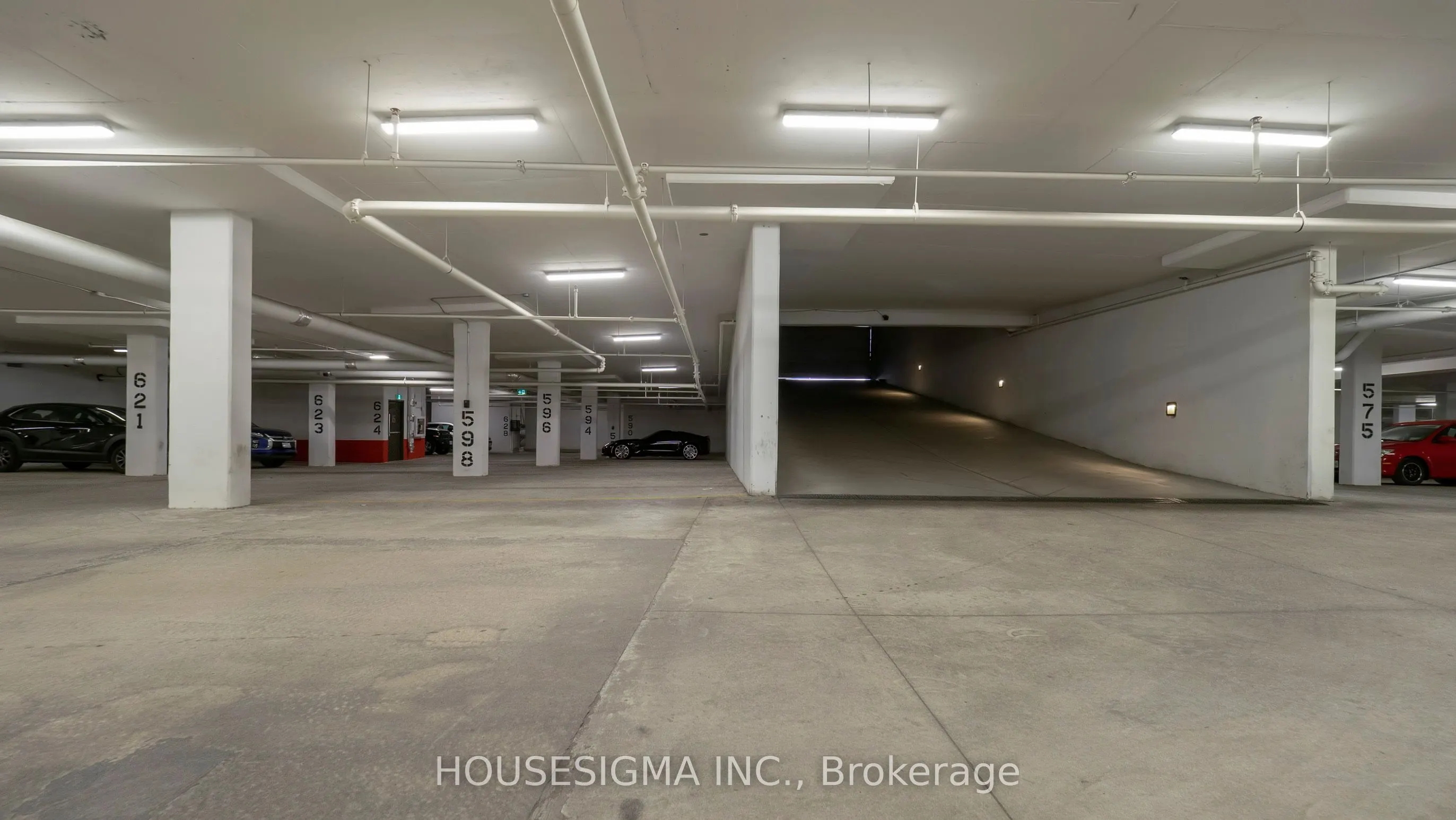 470 Dundas Street E, #606