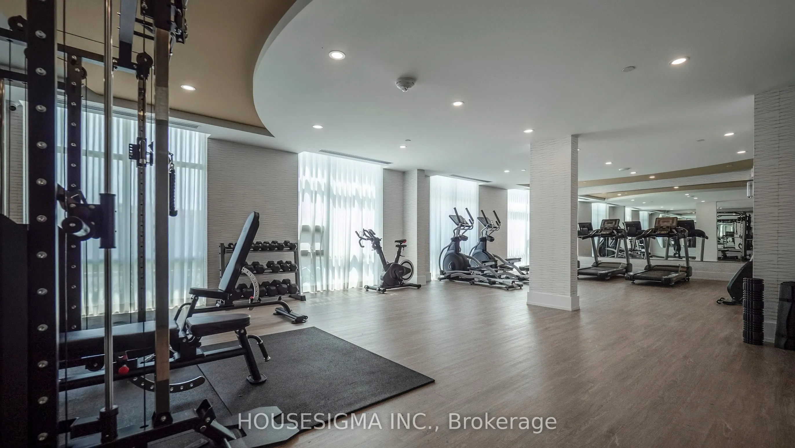 470 Dundas Street E, #606