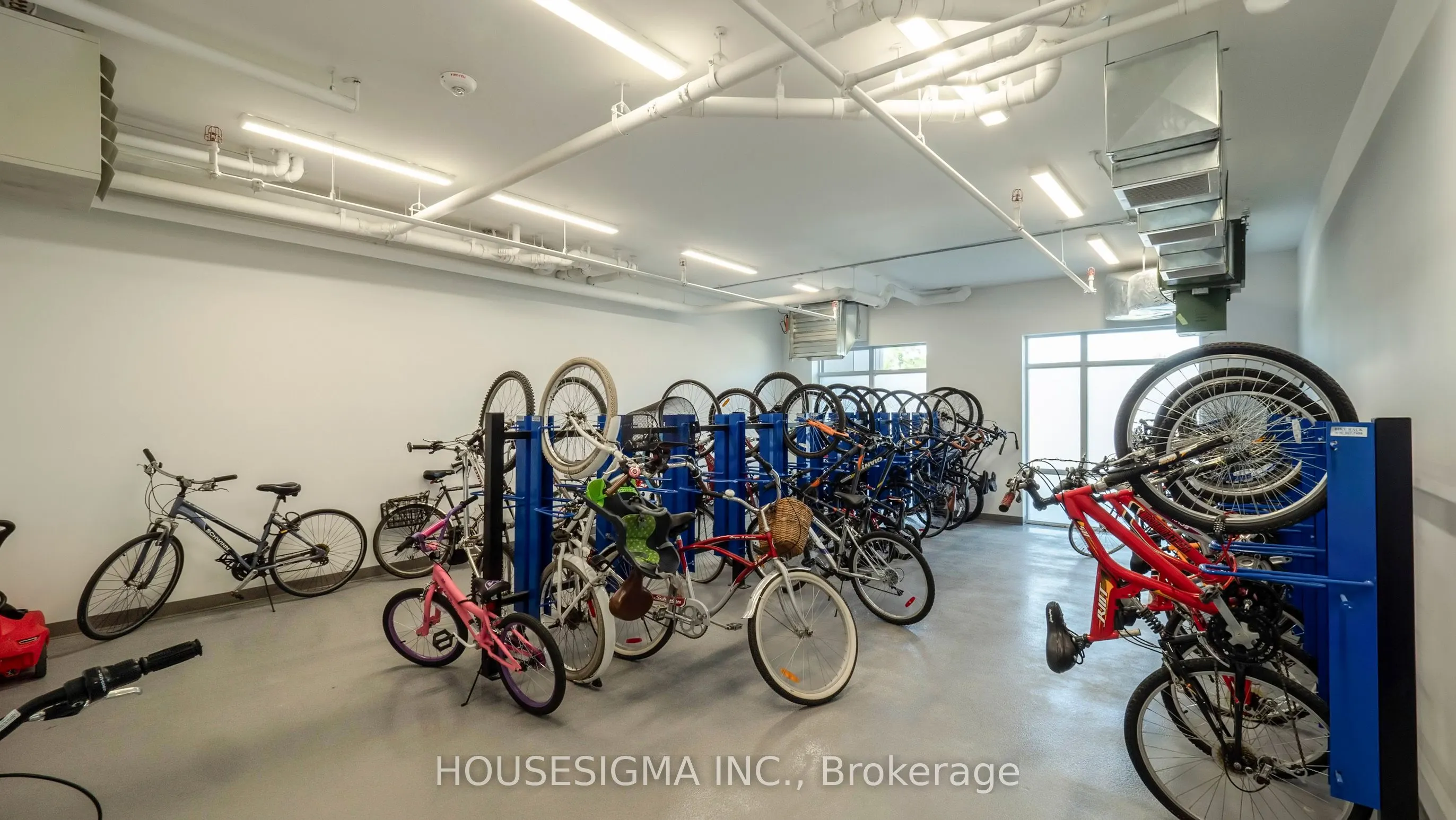 470 Dundas Street E, #606