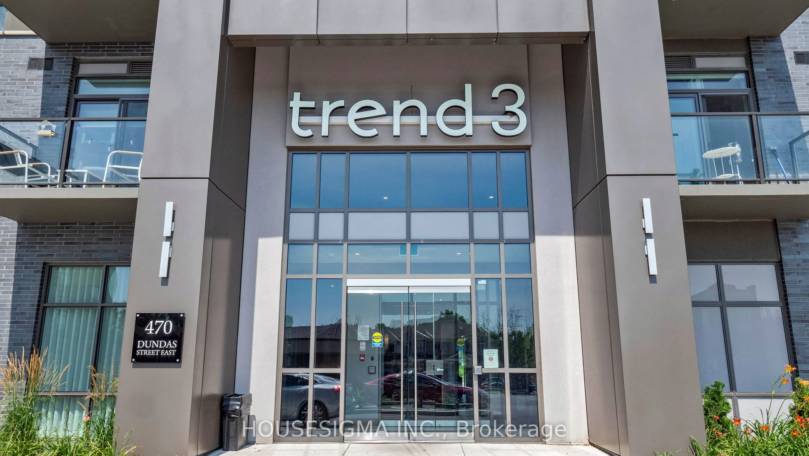 470 Dundas Street E, #606