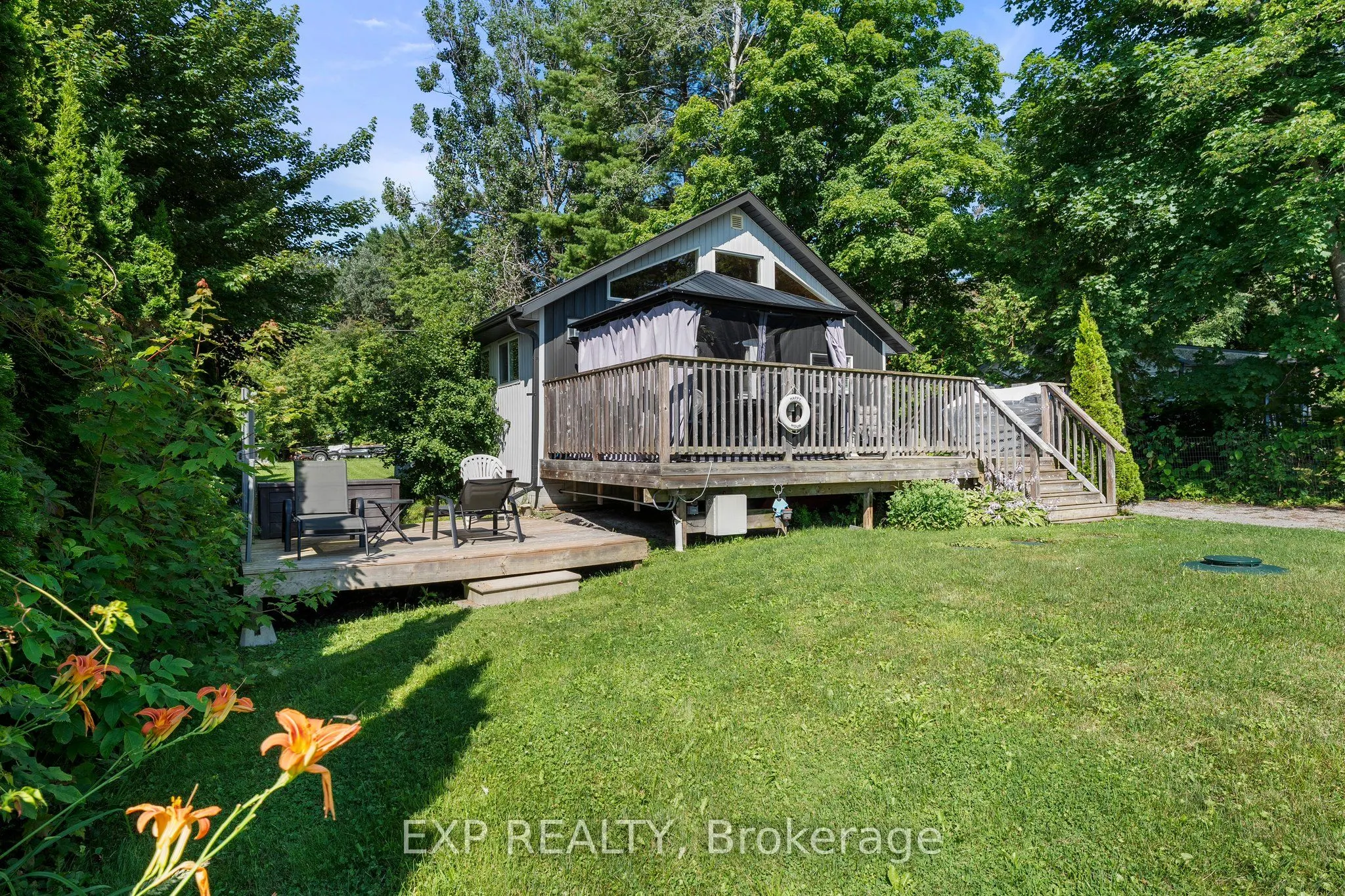 104 FULSOM Crescent