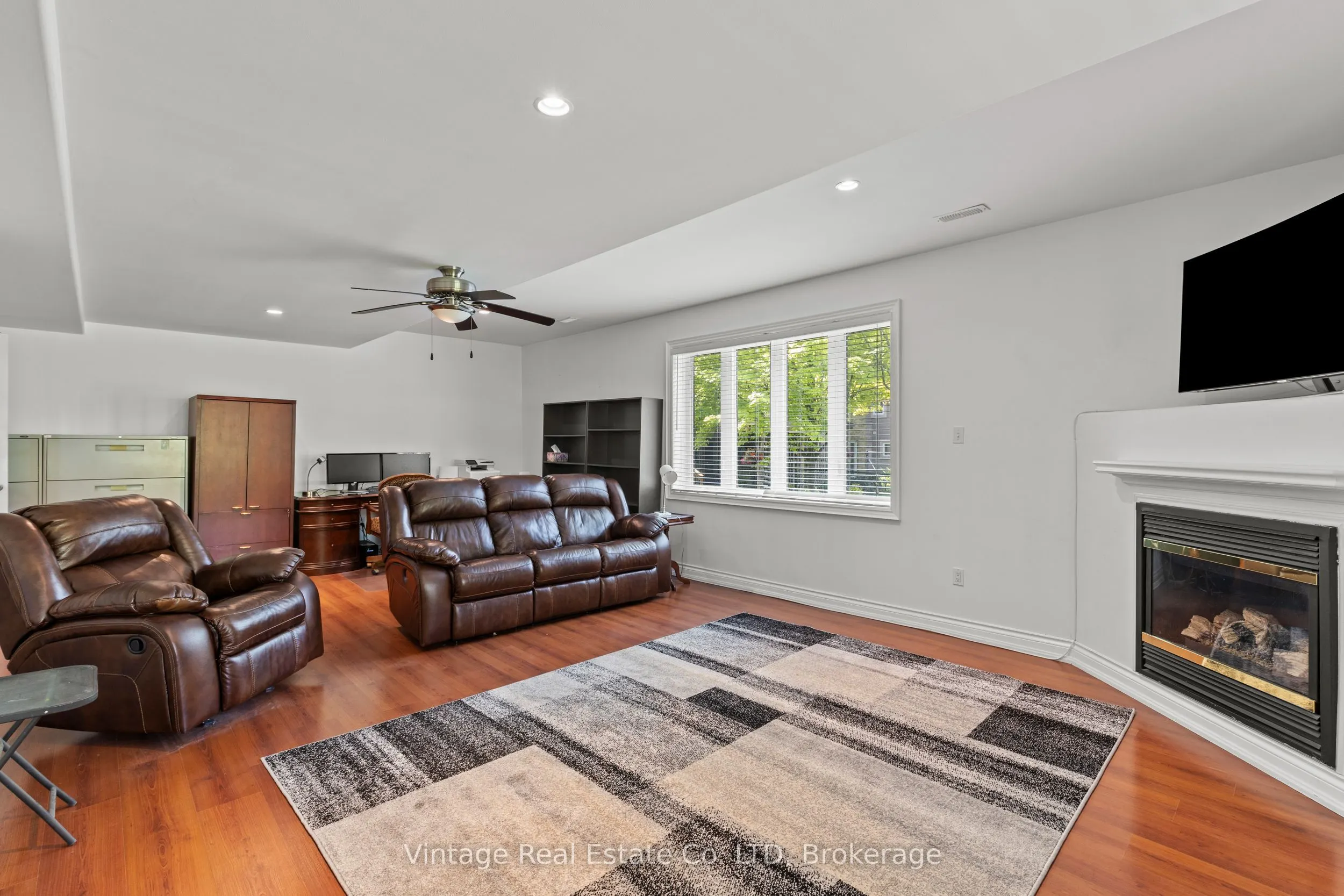 3689 Cardinal Drive