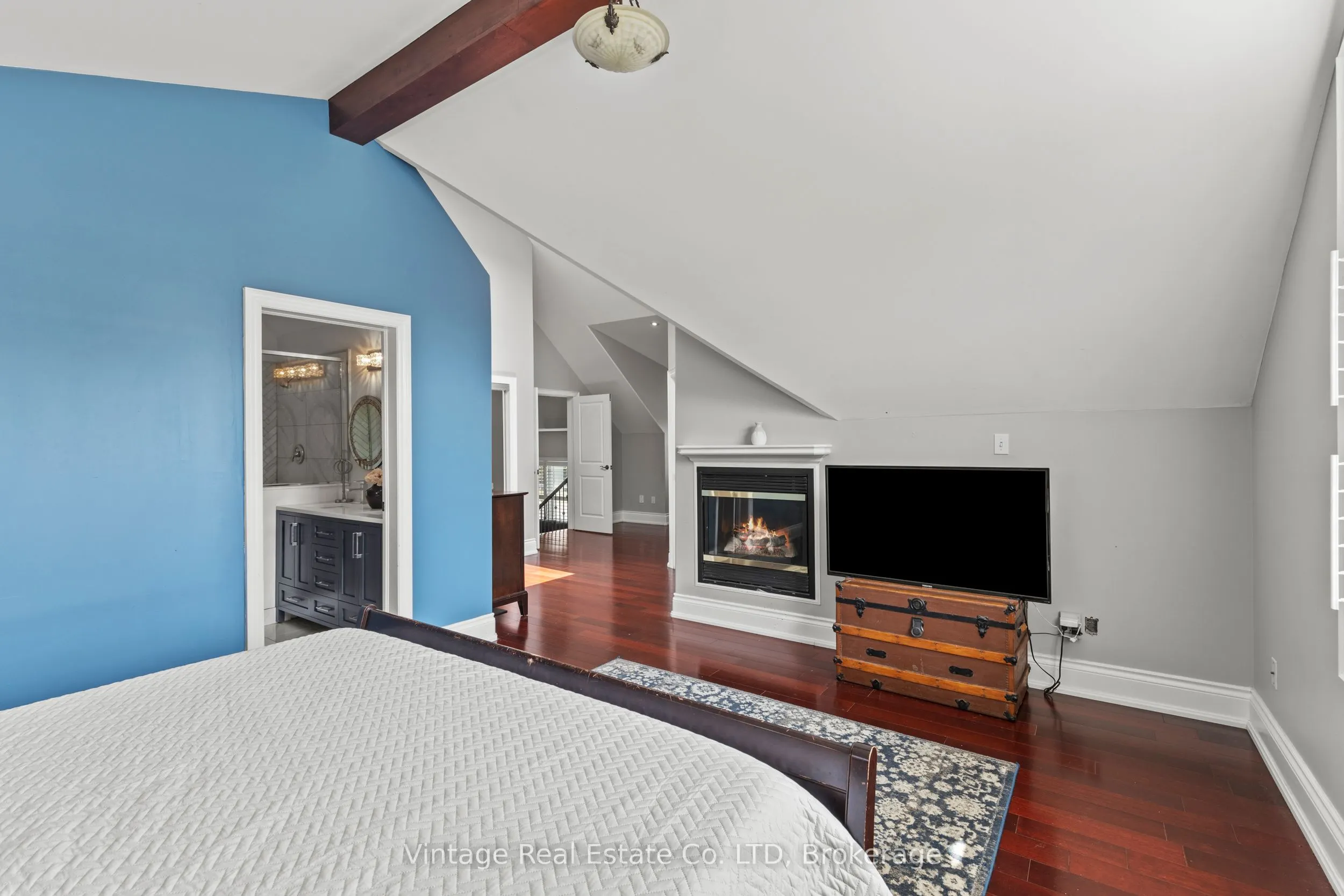 3689 Cardinal Drive