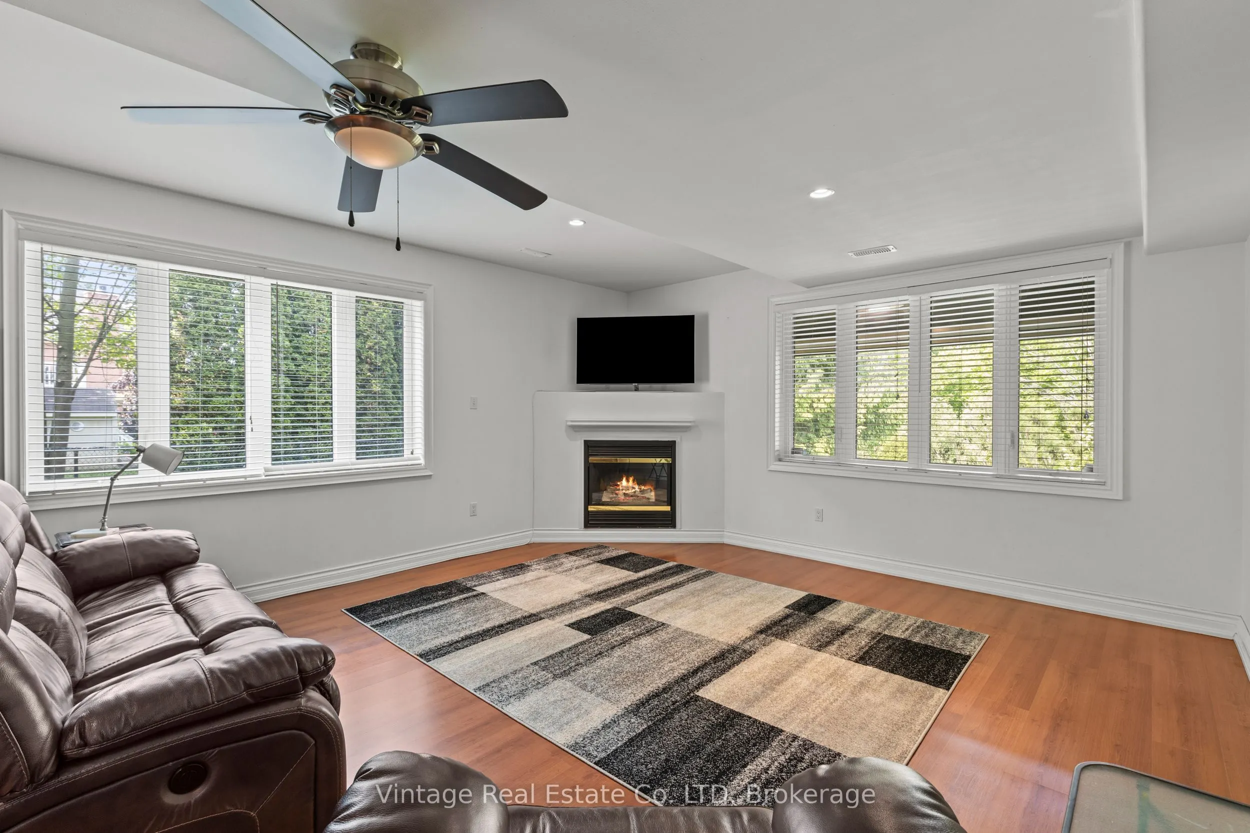 3689 Cardinal Drive