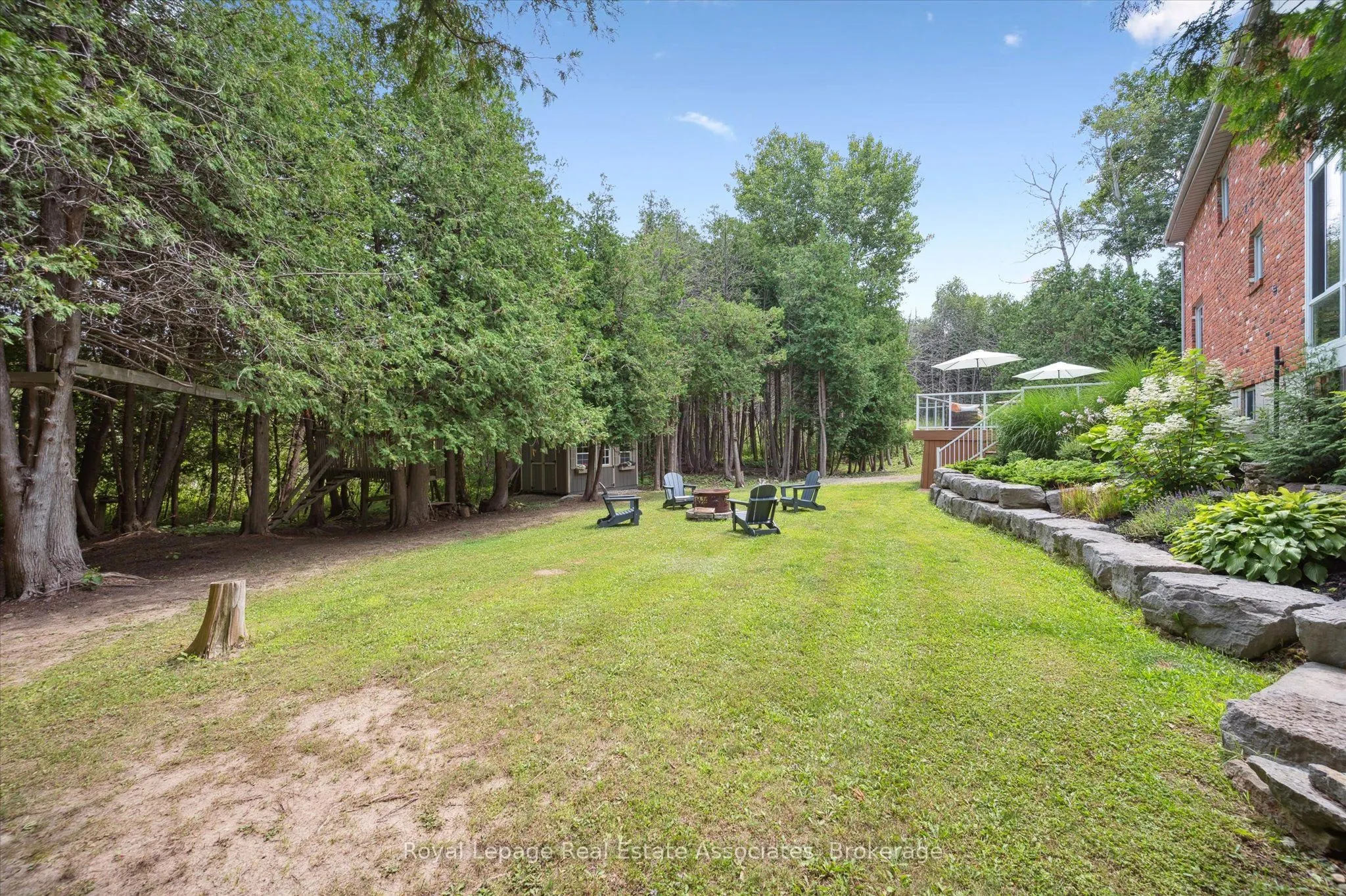 23 Brock Road N