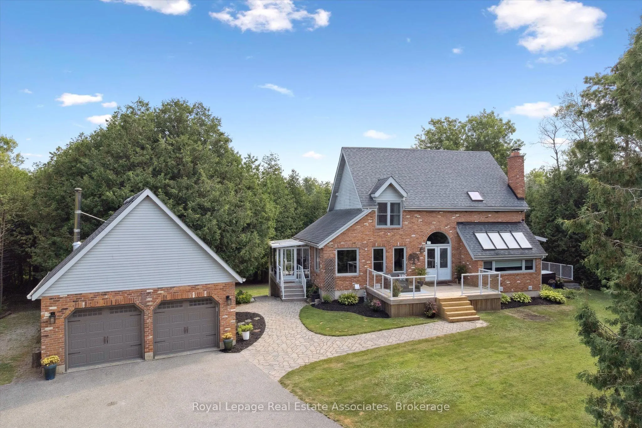 23 Brock Road N
