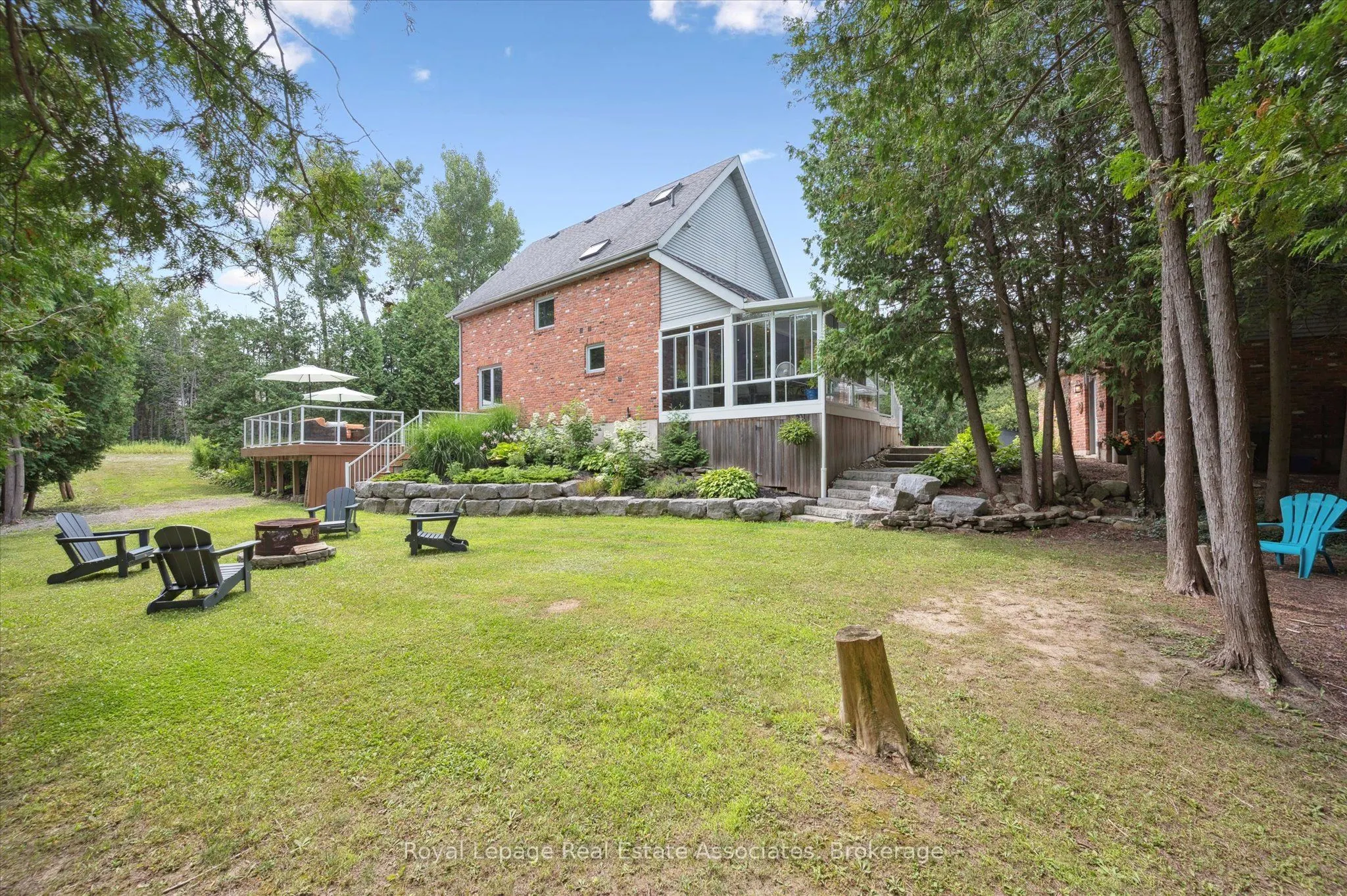 23 Brock Road N