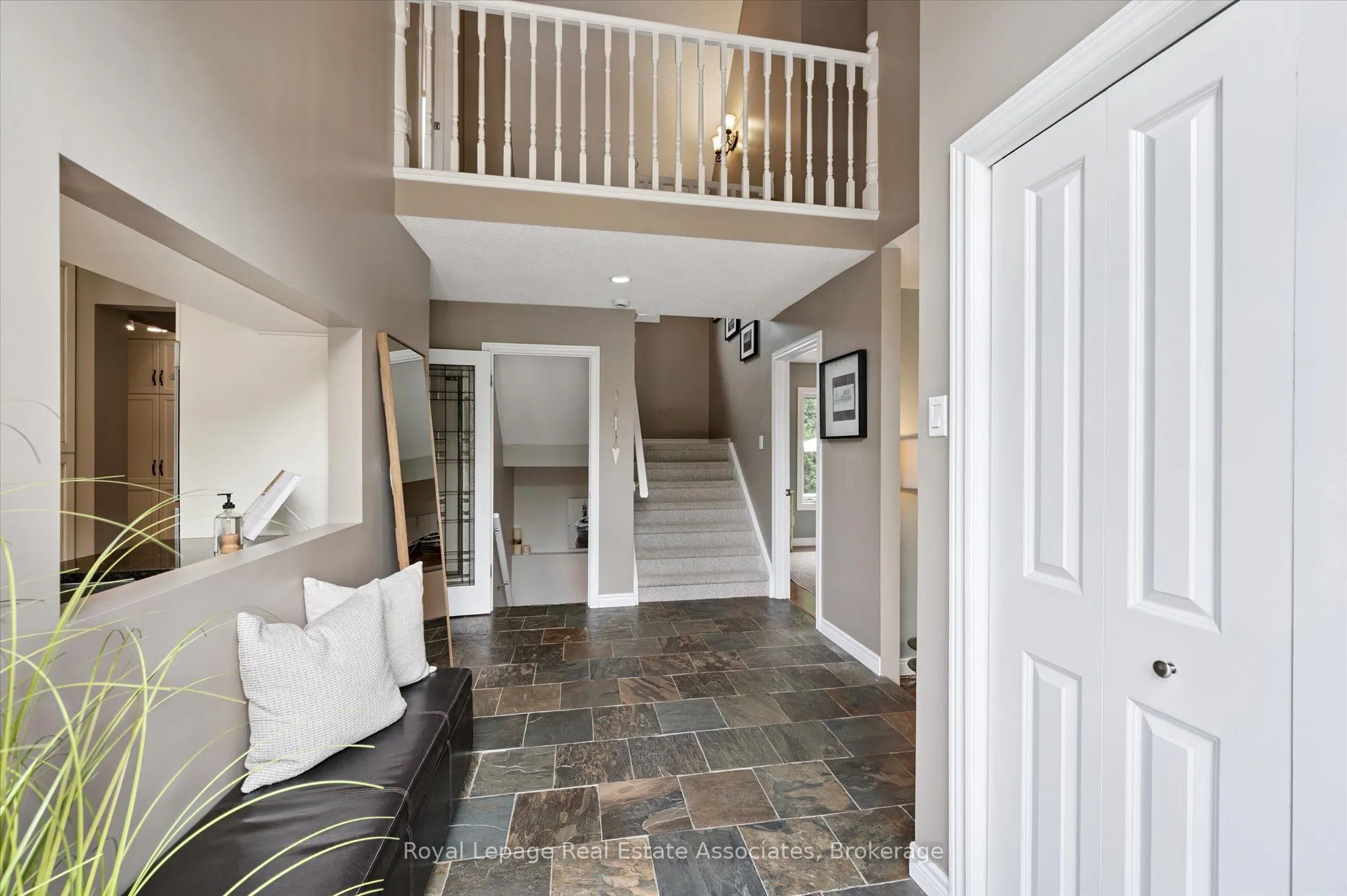 23 Brock Road N