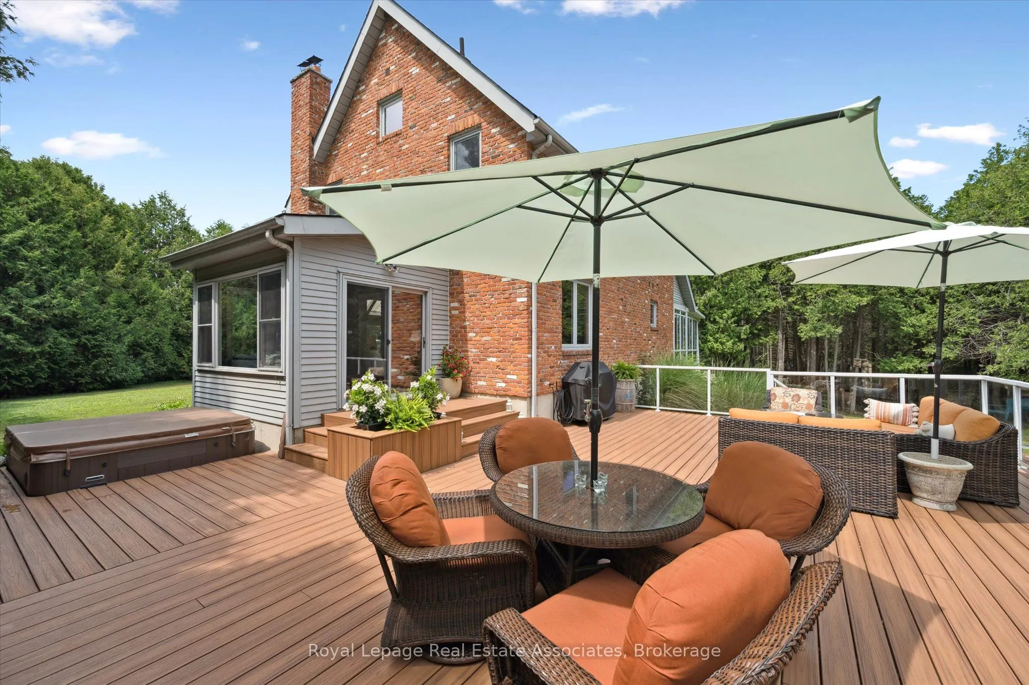 23 Brock Road N