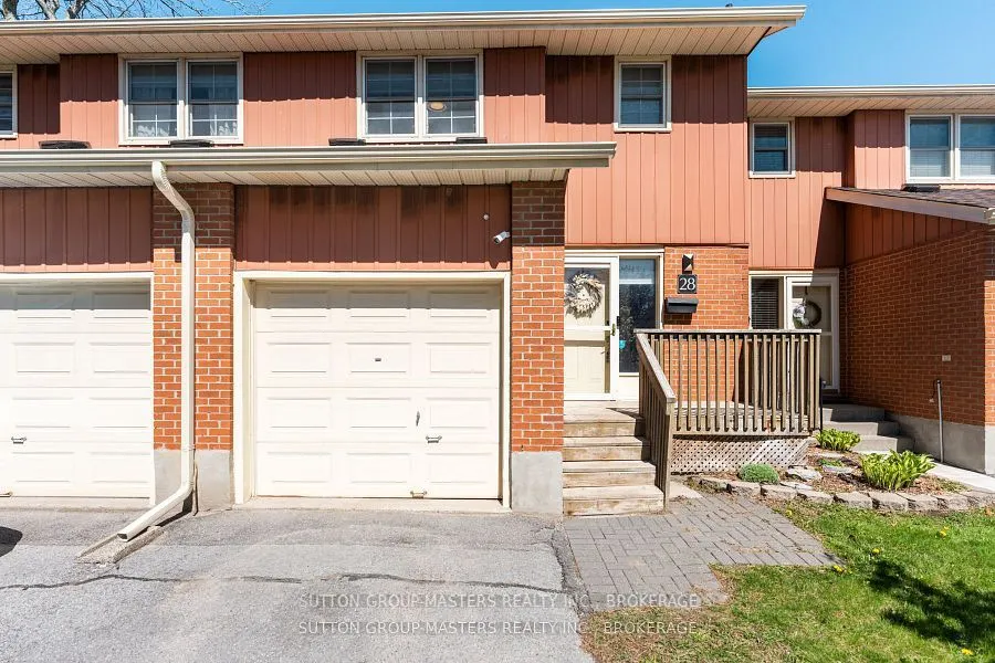 19 MacPherson Avenue W, #28