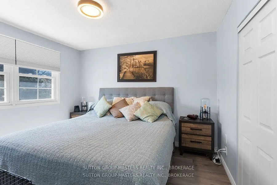 19 MacPherson Avenue W, #28