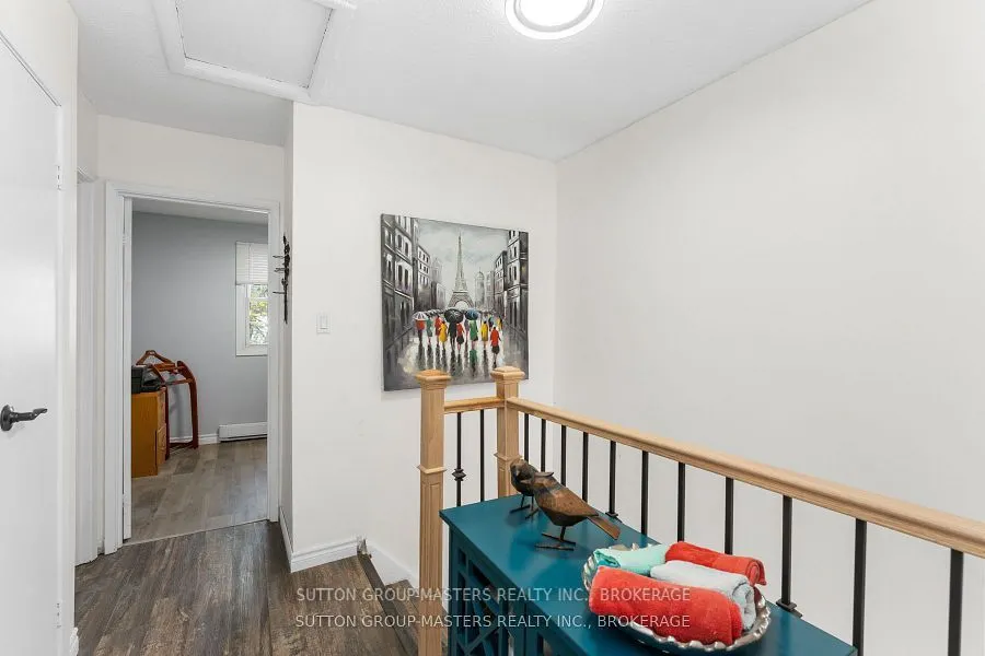 19 MacPherson Avenue W, #28