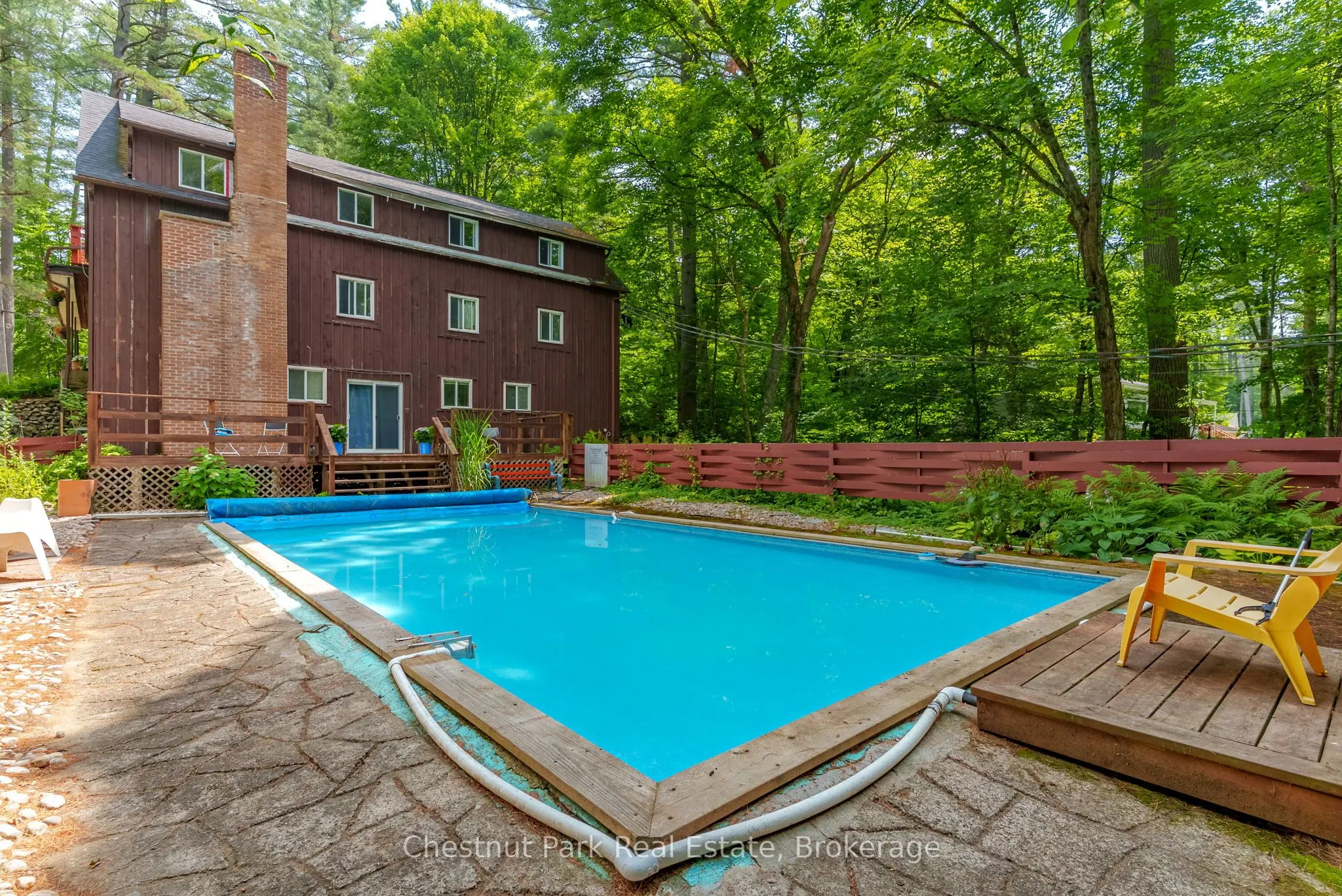869 Muskoka Road 10