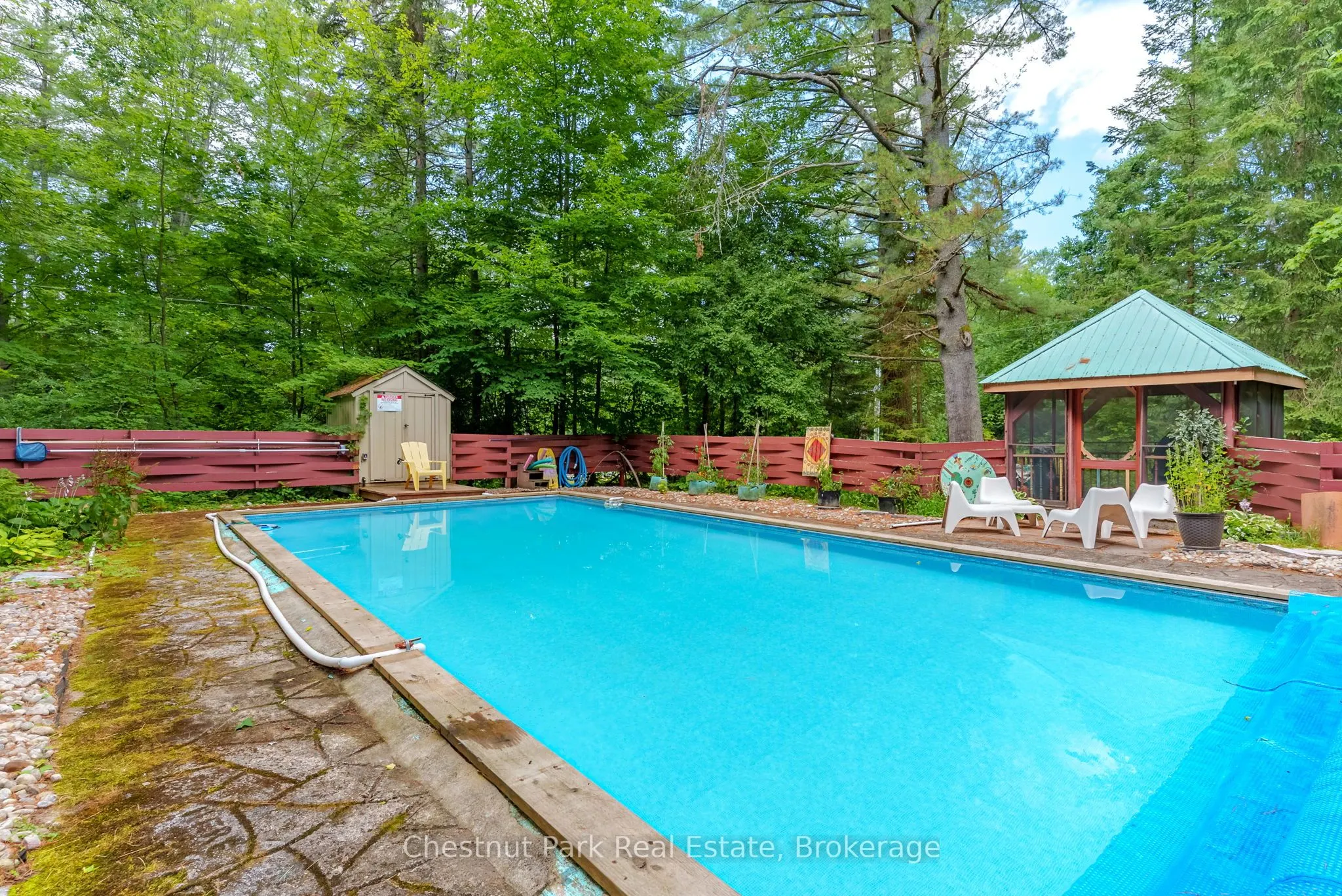 869 Muskoka Road 10