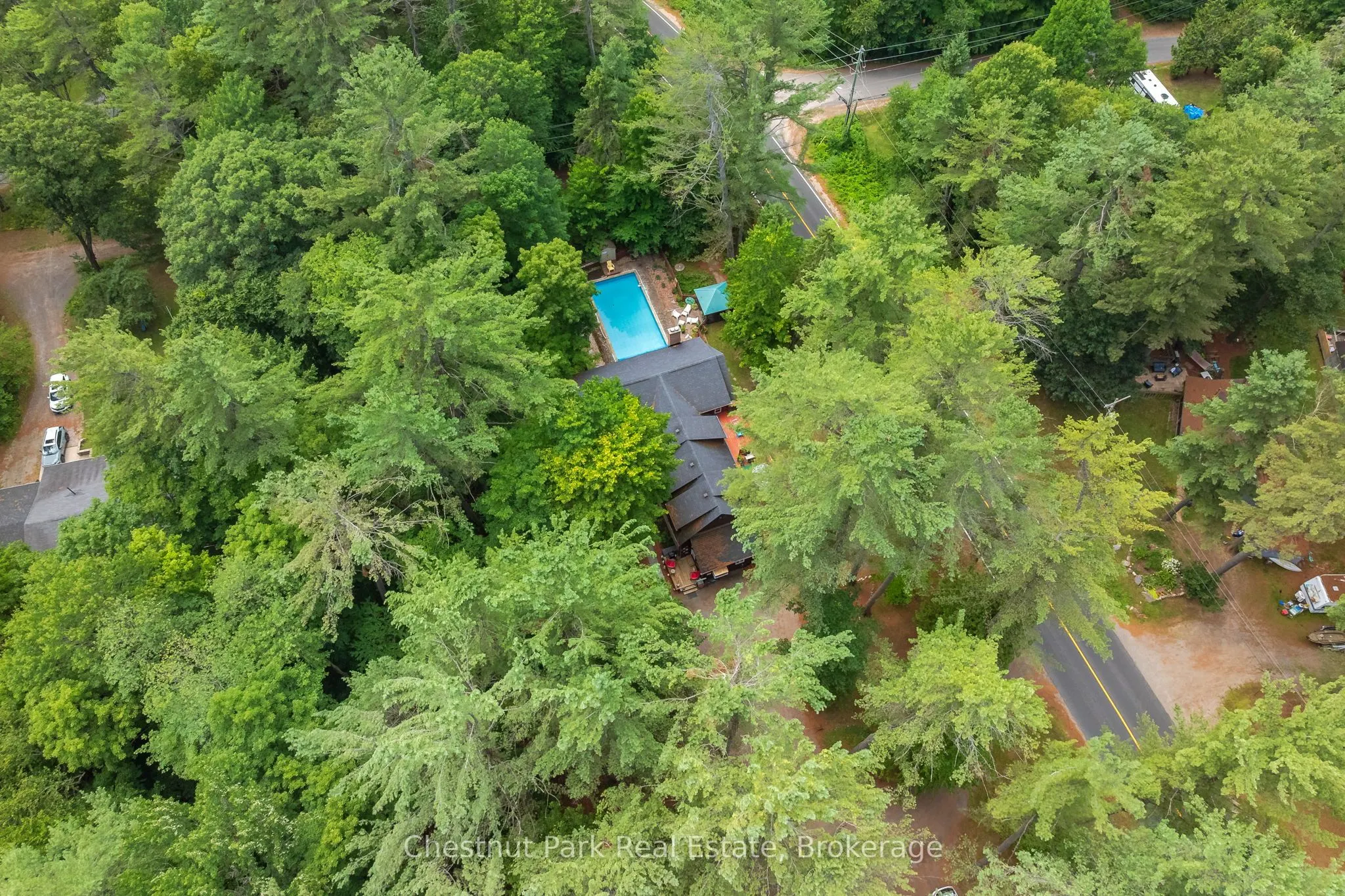 869 Muskoka Road 10