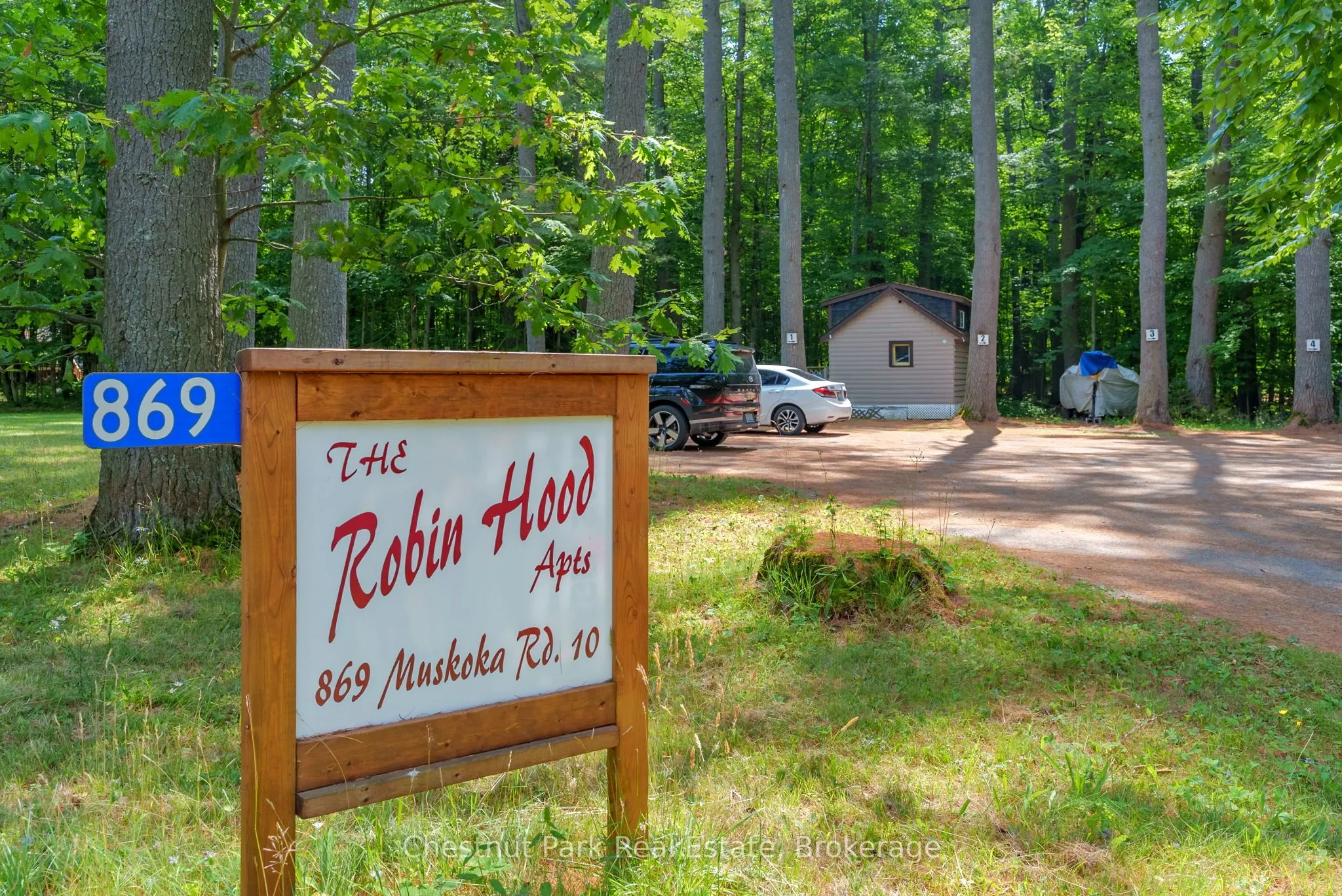 869 Muskoka Road 10