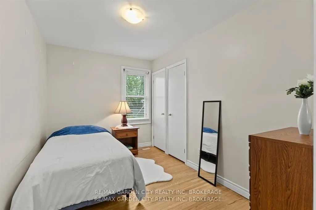 19 Oakwood Avenue