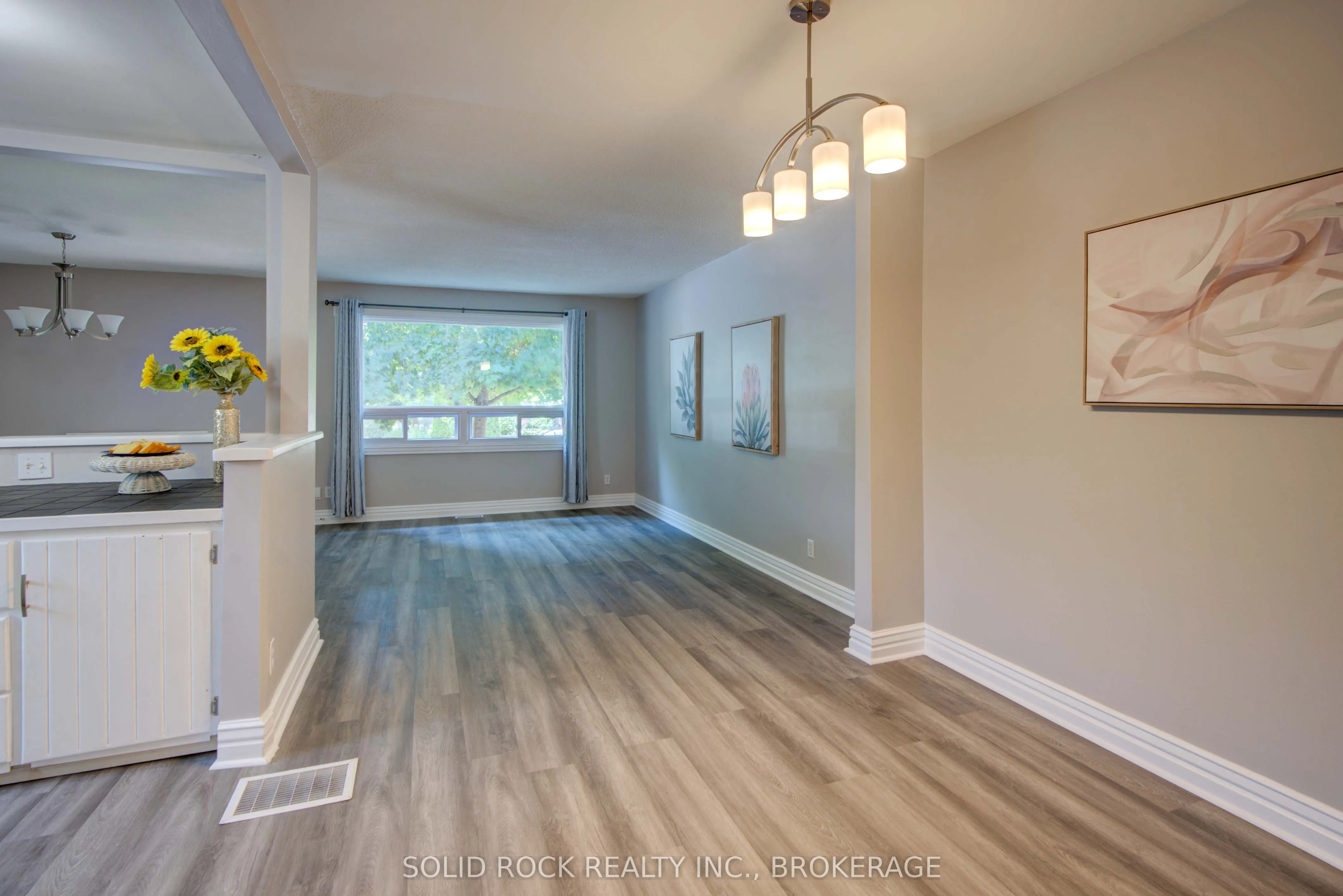 760 Grouse Crescent