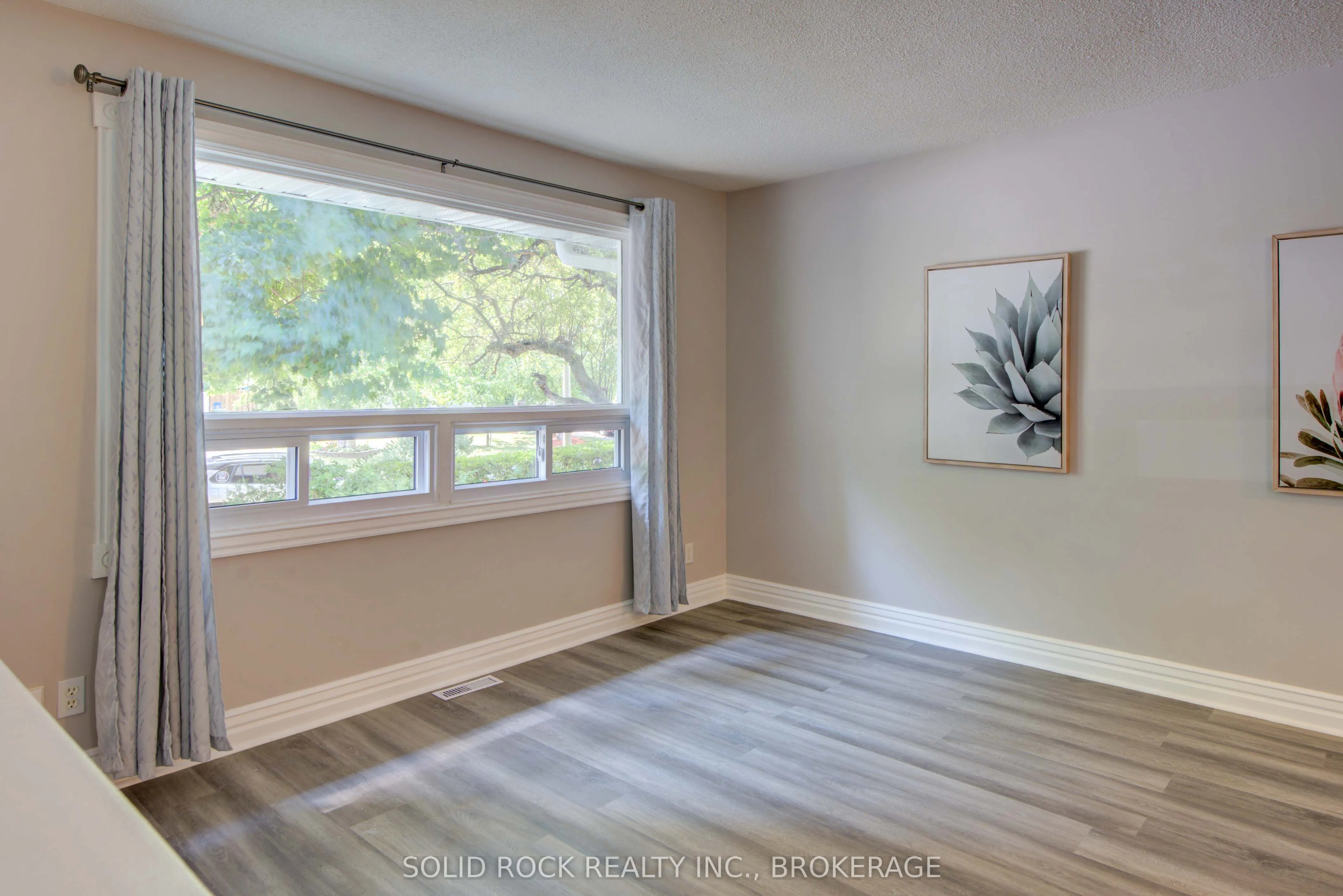 760 Grouse Crescent