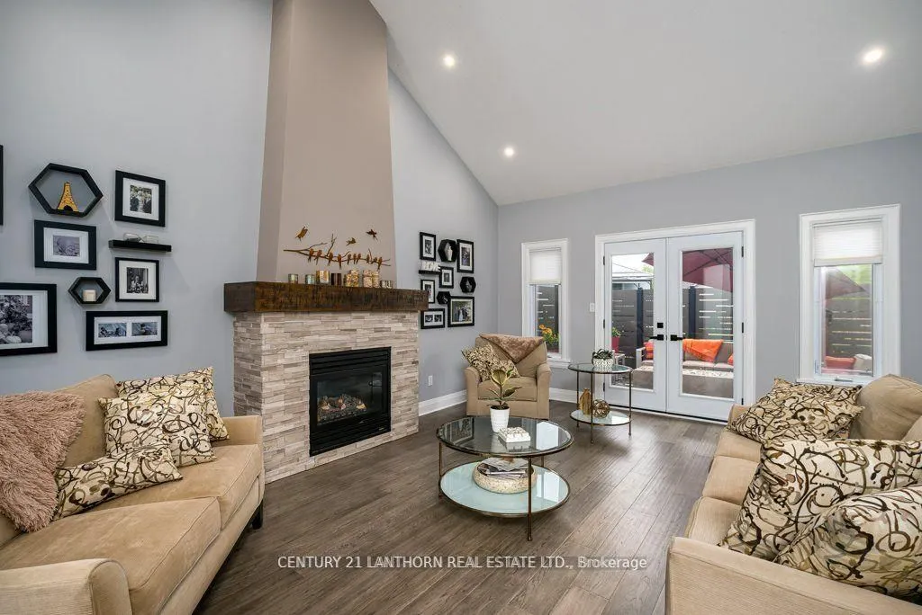62 Davey Crescent