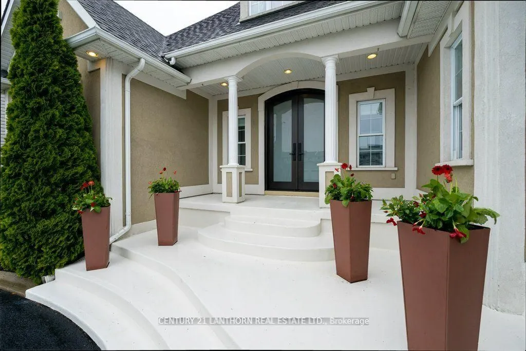 62 Davey Crescent