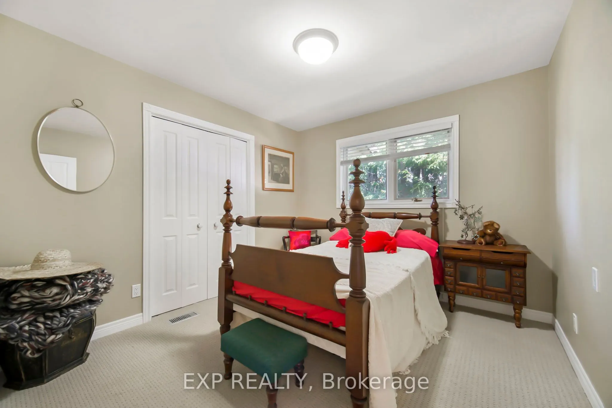 15 Hawthorne Road