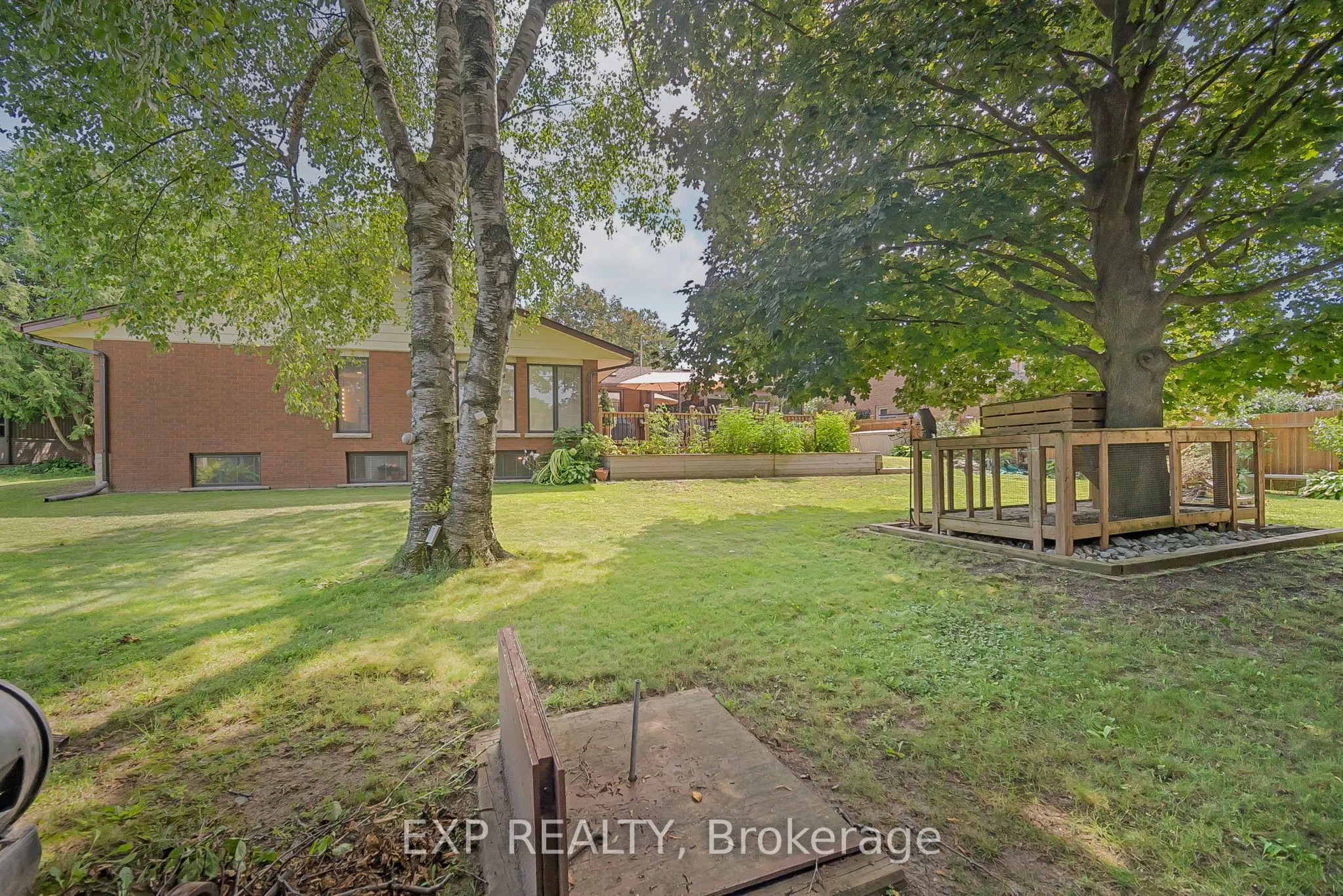 15 Hawthorne Road