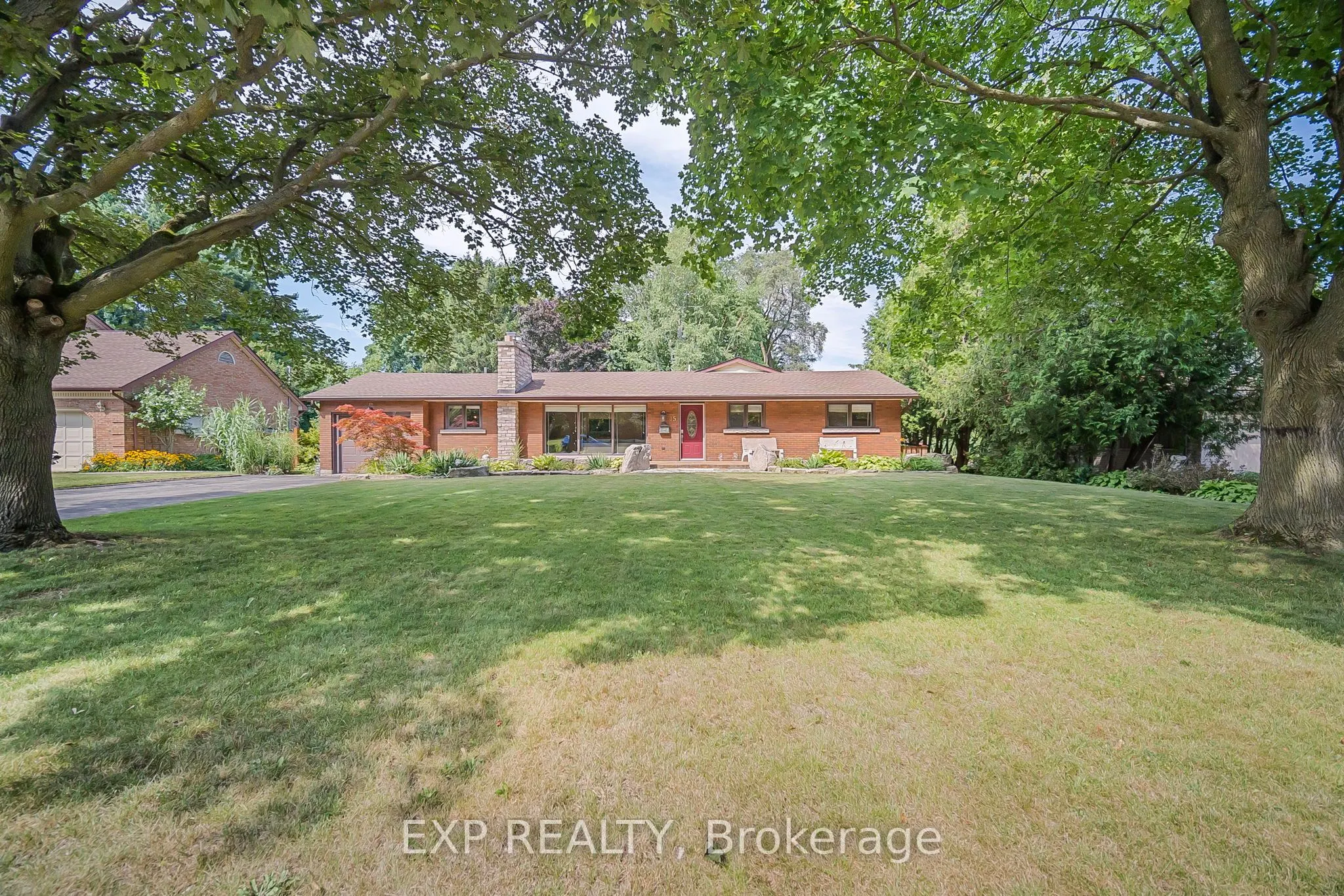 15 Hawthorne Road