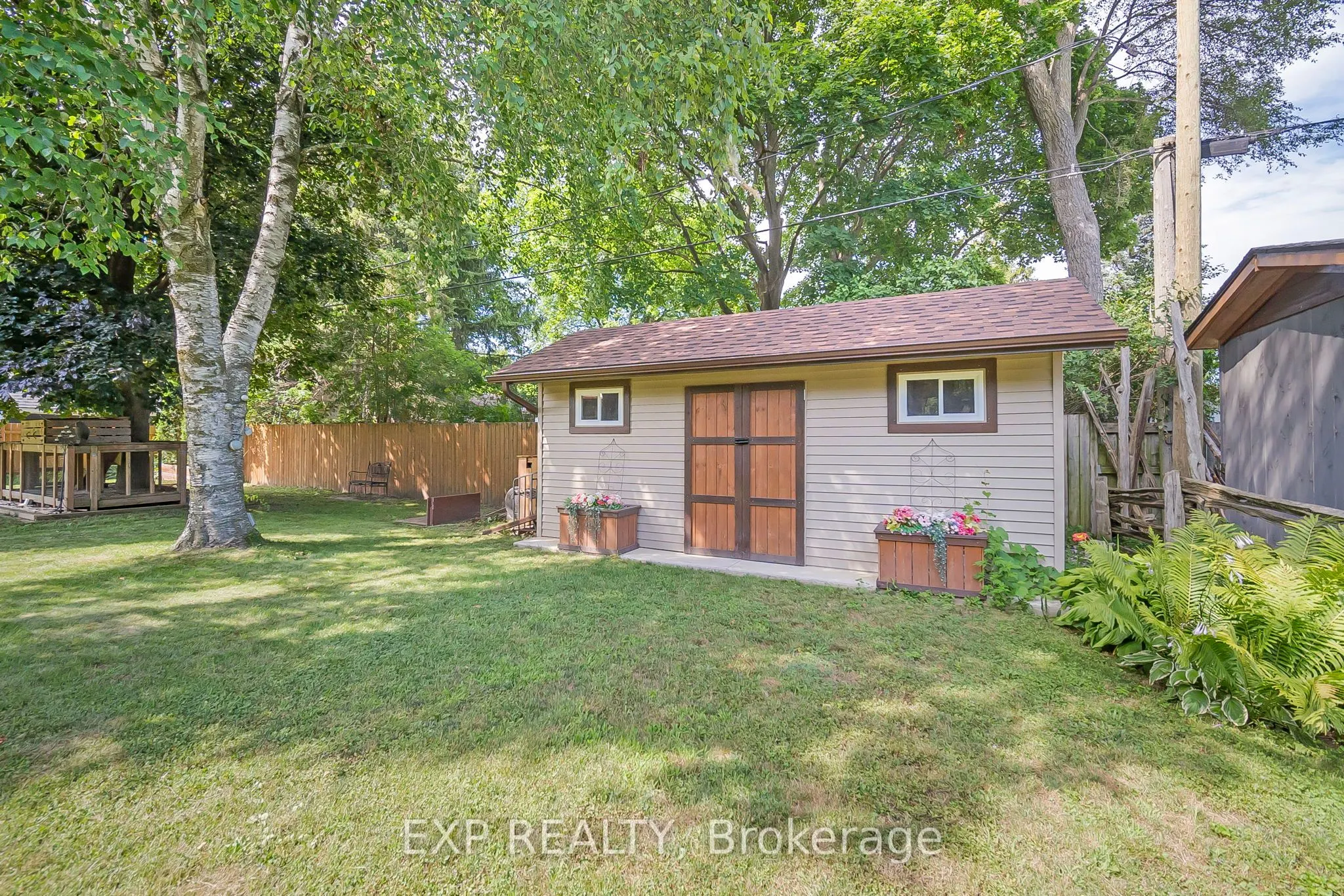15 Hawthorne Road