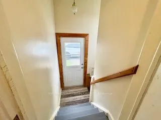 11 Margaret Street N
